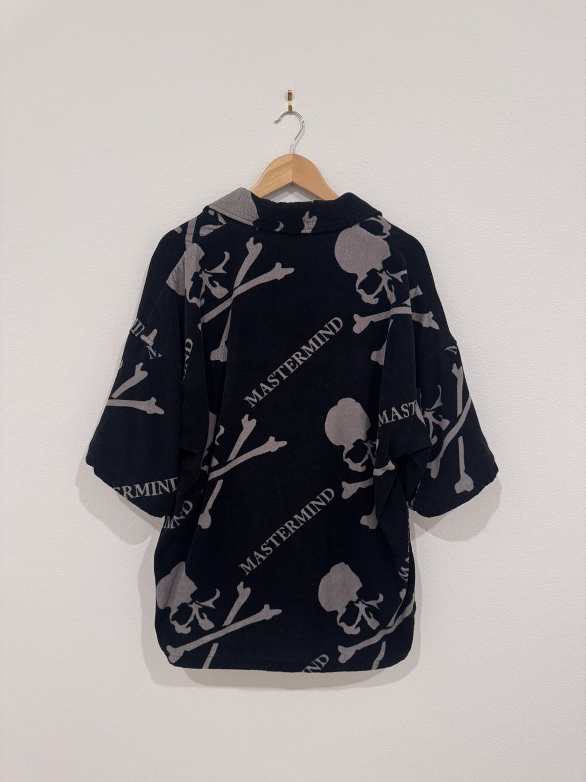 Mastermind Japan Mastermind Japan Skull Monogram Shirt Size US S / EU 44-46 / 1 - 2 Thumbnail