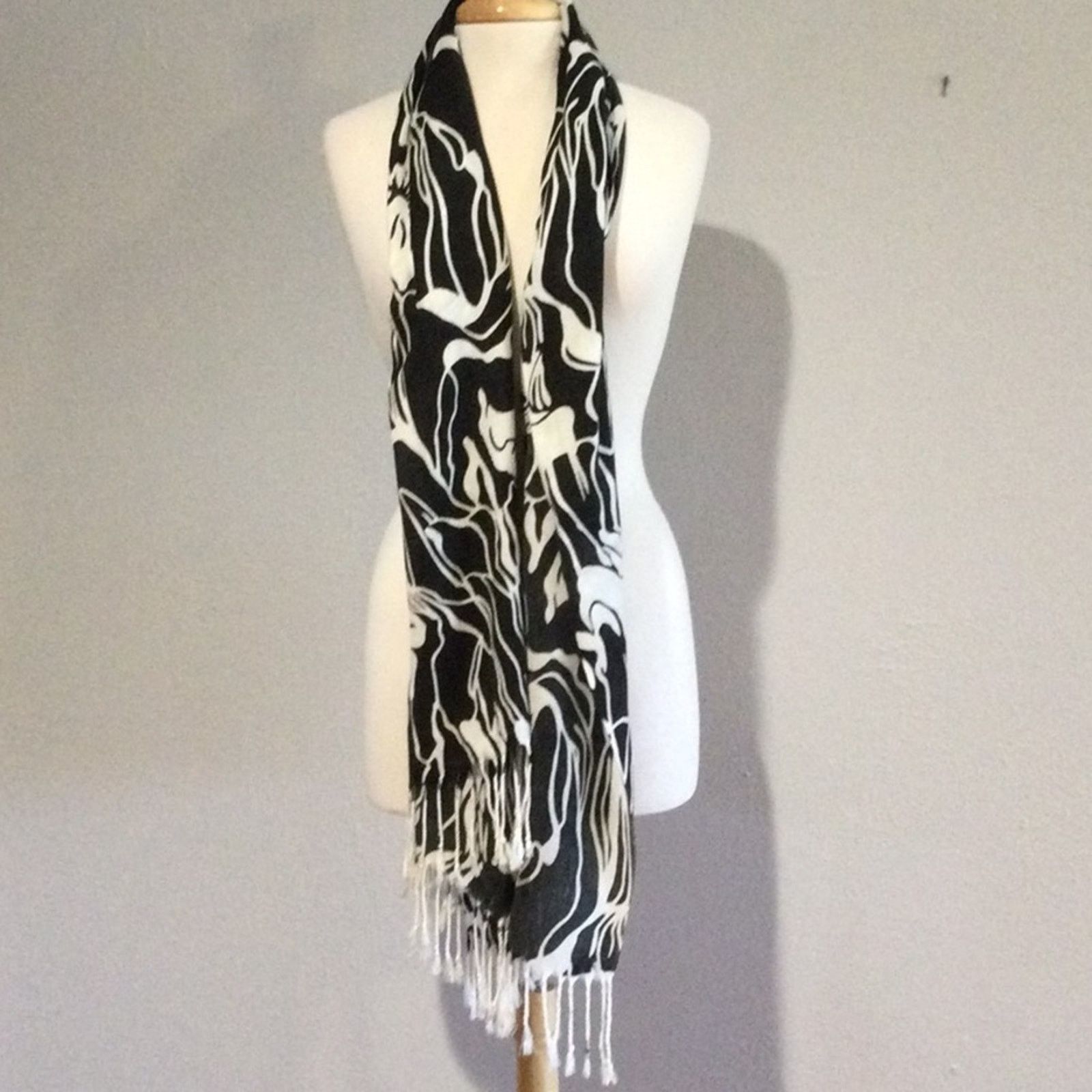 Other Black and White Floral Scarf Wrap w/ Fringe Trim Size ONE SIZE - 1 Thumbnail