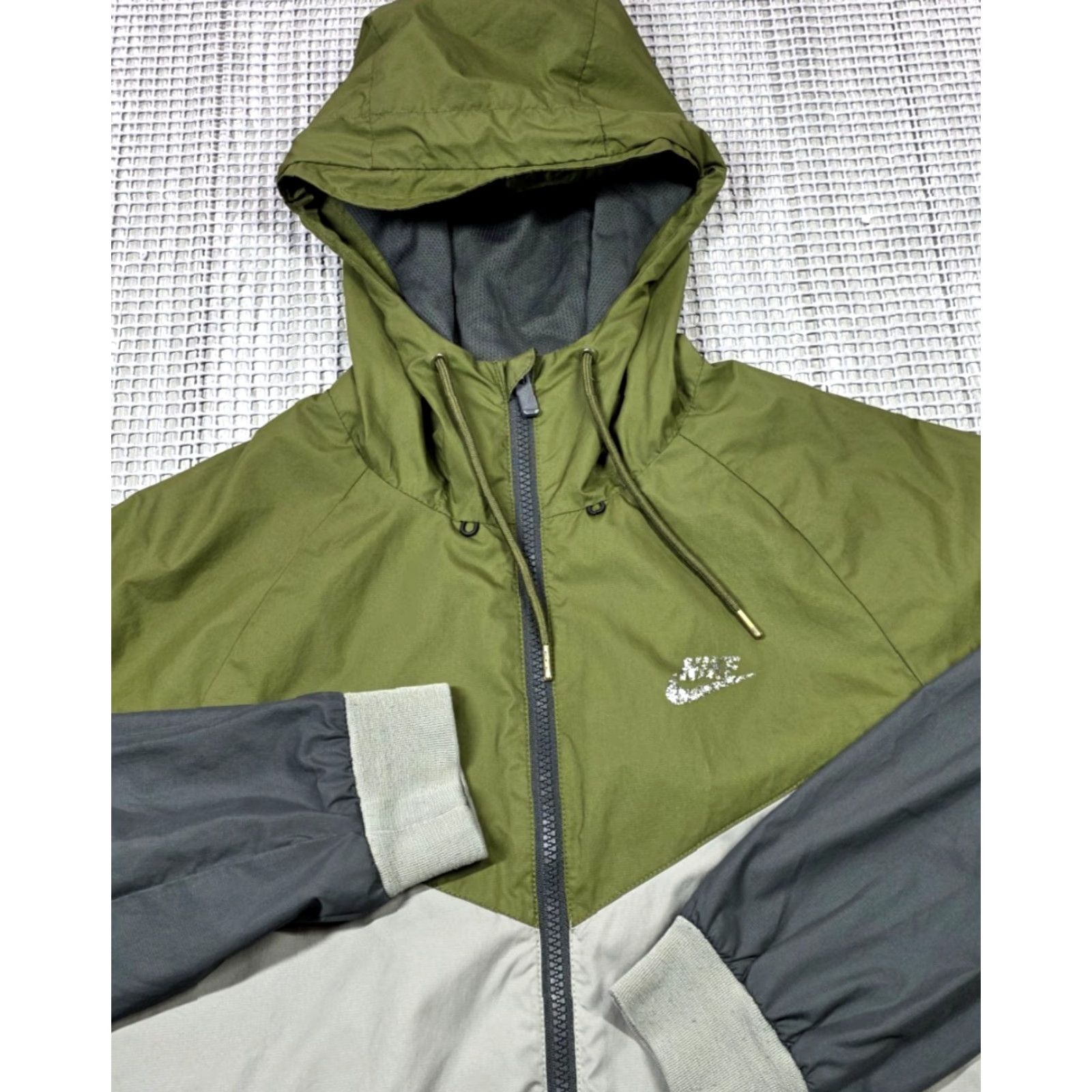 Nike Nike WindRunner Jacket Mens S Green Colorblock Hooded Full Zip Logo Size US S / EU 44-46 / 1 - 5 Thumbnail