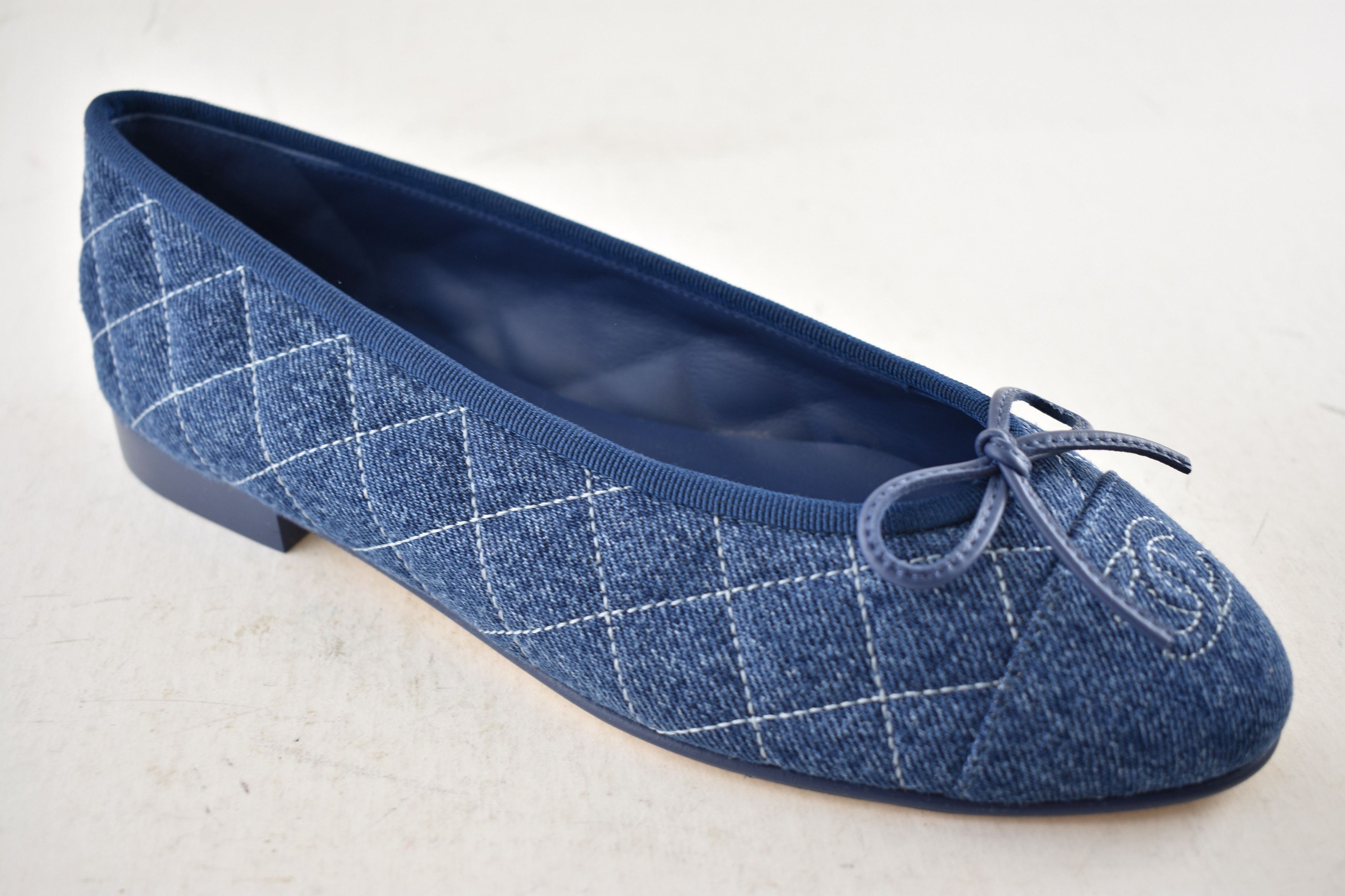 Chanel Chanel 26P Denim Quilted CC Logo Ballet Ballerina Flat 41.5 Size US 11.5 / IT 41.5 - 6 Thumbnail