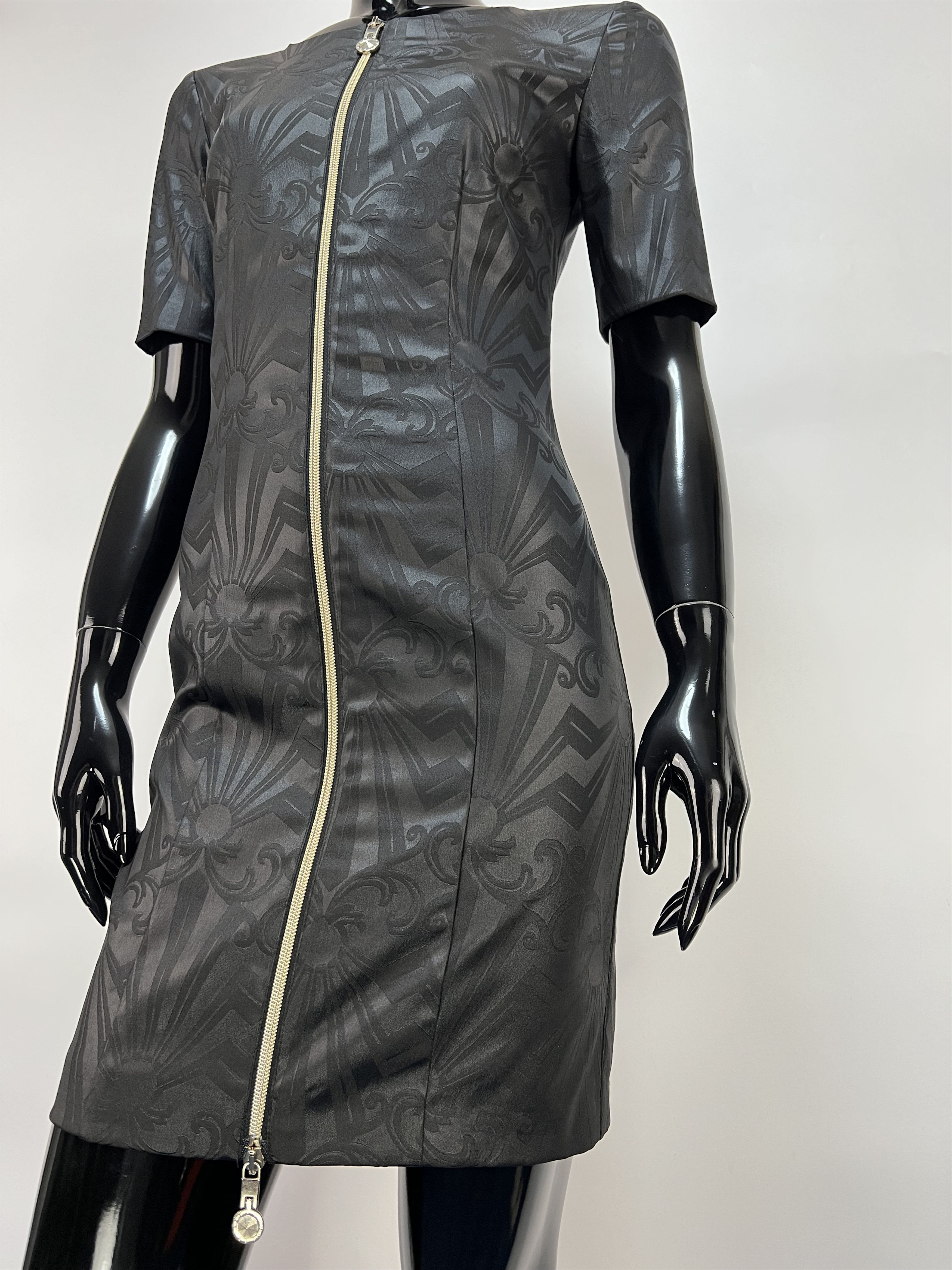 Versace Jeans Couture Versace Jeans Full Zip Short Dress Size XS Size XS / US 0-2 / IT 36-38 - 1 Thumbnail