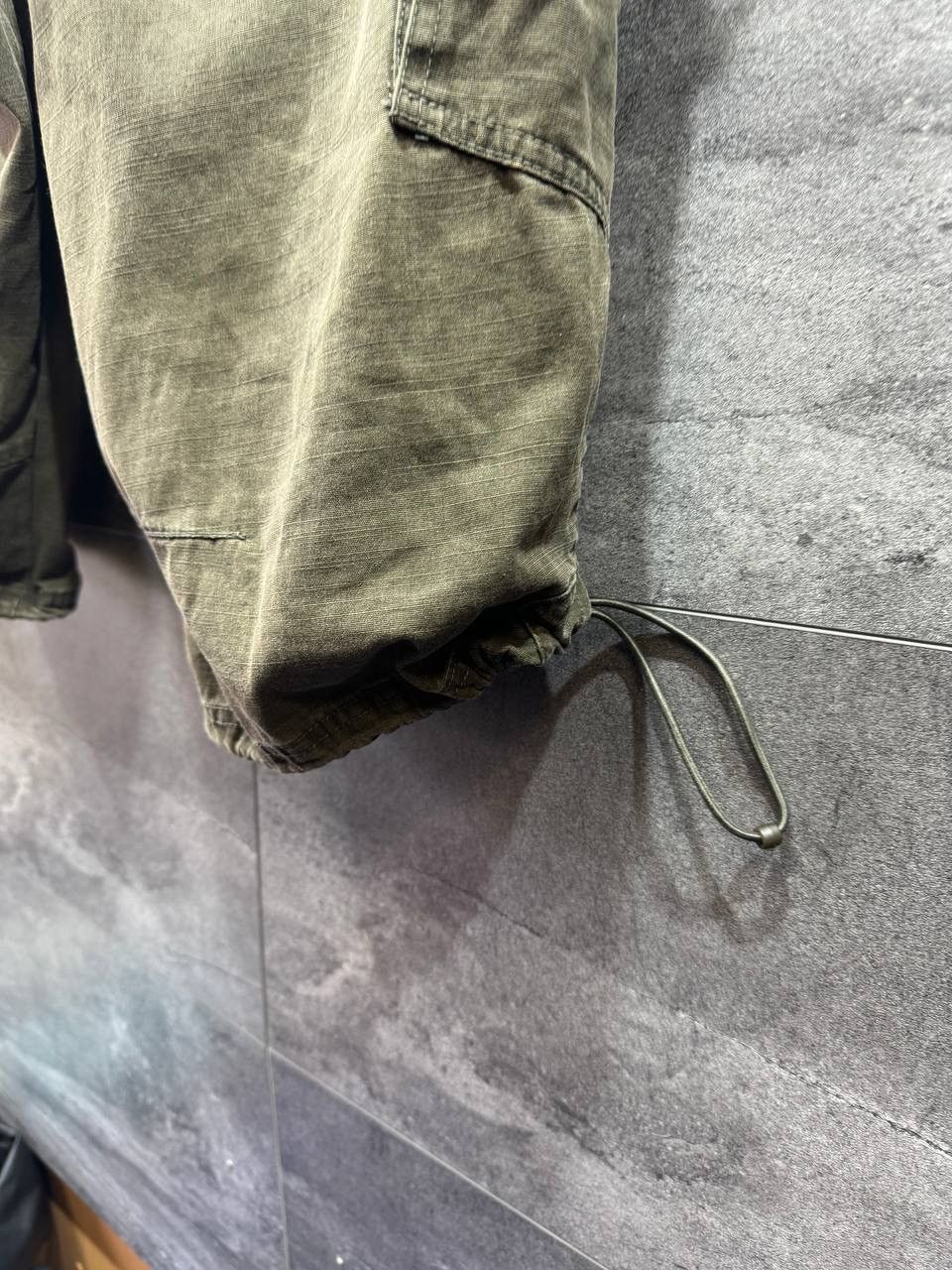 Other Vintage Nike Cargo Shorts Khaki Distressed Travis Style Y2K Size US 34 / EU 50 - 12 Thumbnail