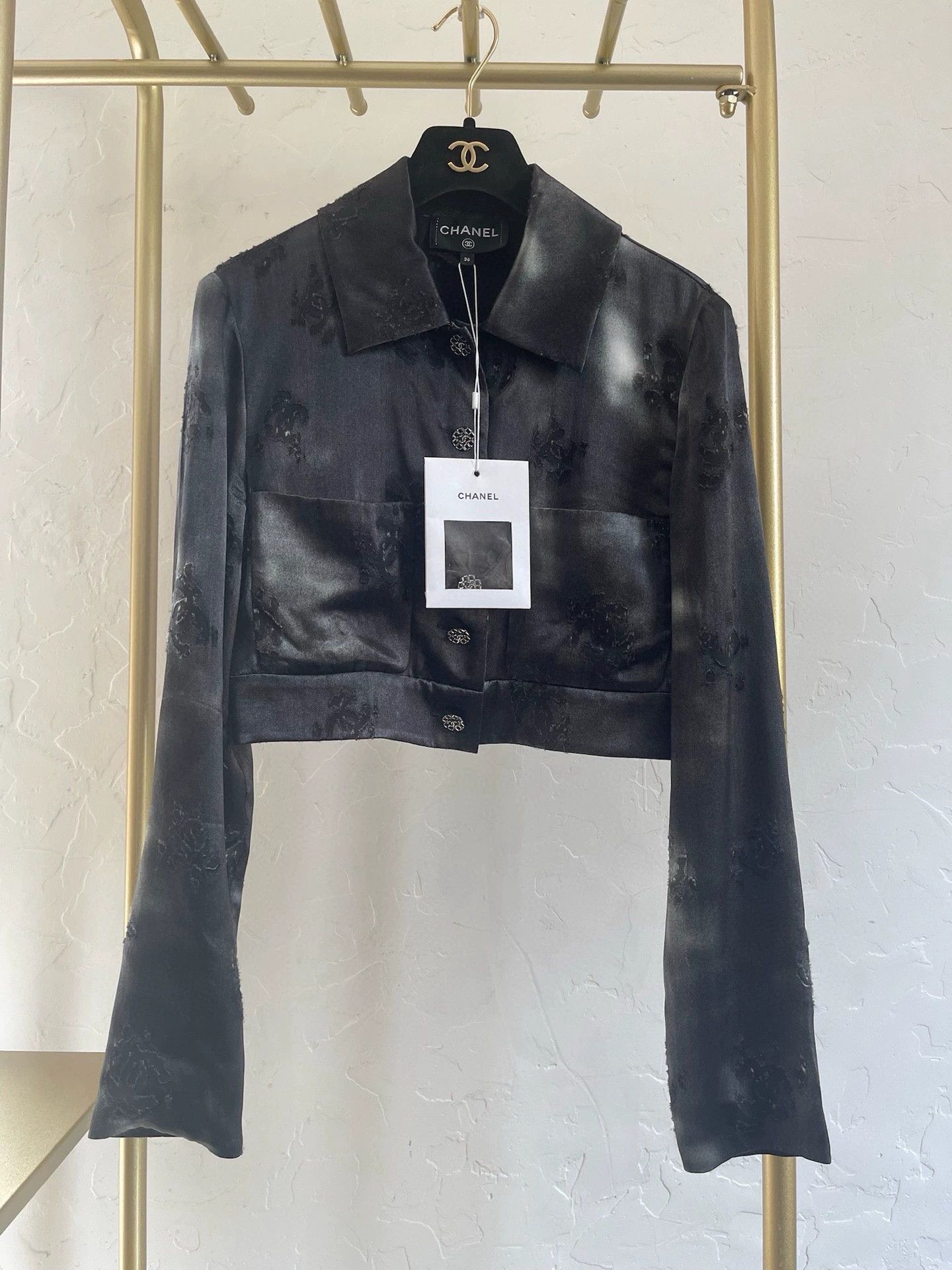Chanel 2022 Early Autumn Gray Shirt - dmc