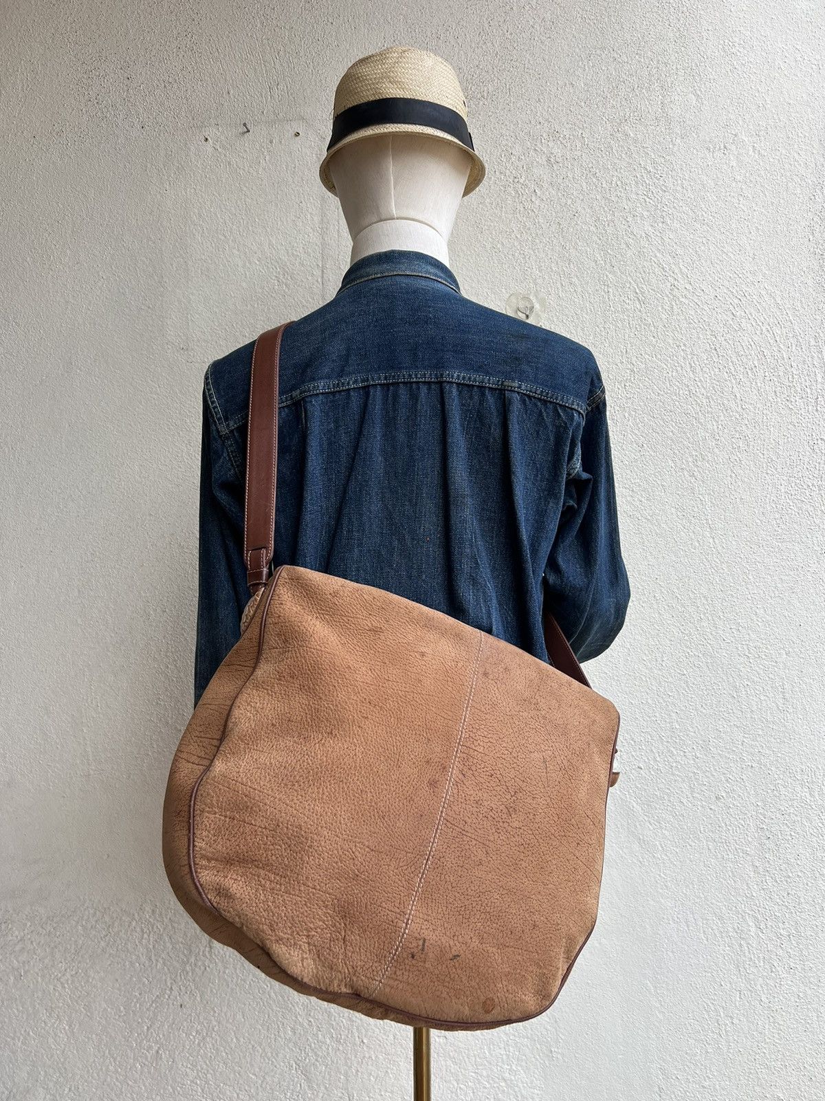 Leather Vintage LLADRO Stains Patina Huge Leather Bag Size ONE SIZE - 2 Thumbnail