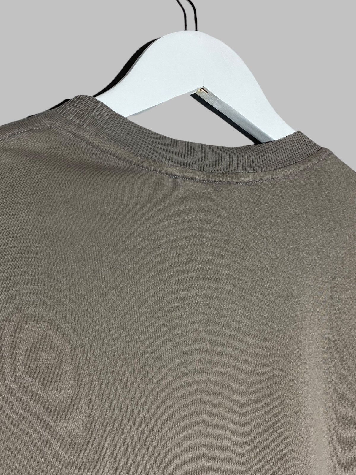 424 🔥 424 EMBROIDERED LOGO MINIMALIST TEE KANYE WEST ENERGY Size US L / EU 52-54 / 3 - 9 Thumbnail