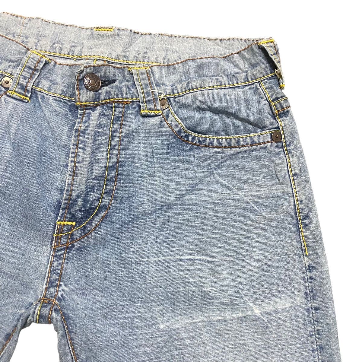 Evisu Evisu Light Denim Flare Jeans Thrashed Size 30" / US 8 / IT 44 - 5 Thumbnail