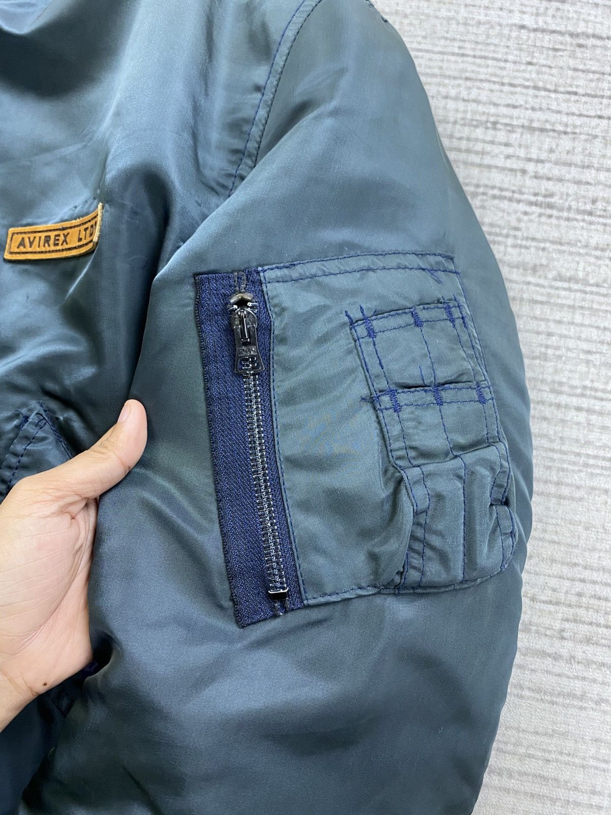 Avirex Vintage AVIREX USA Big Spellout Embroidery Bomber Jacket Size US M / EU 48-50 / 2 - 6 Thumbnail