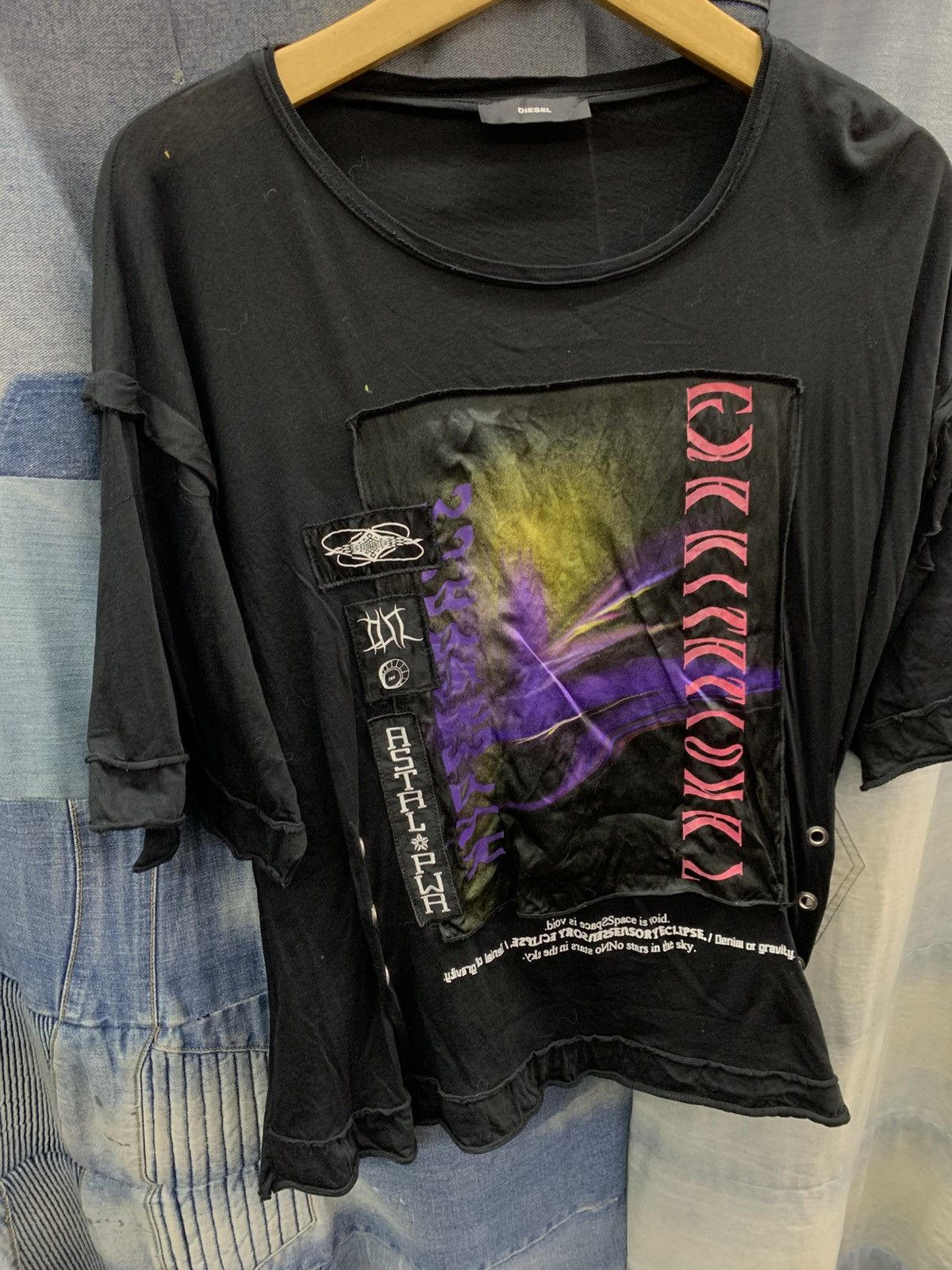 Designer × Diesel distressed diesel tees black ring Size L / US 10 / IT 46 - 2 Thumbnail