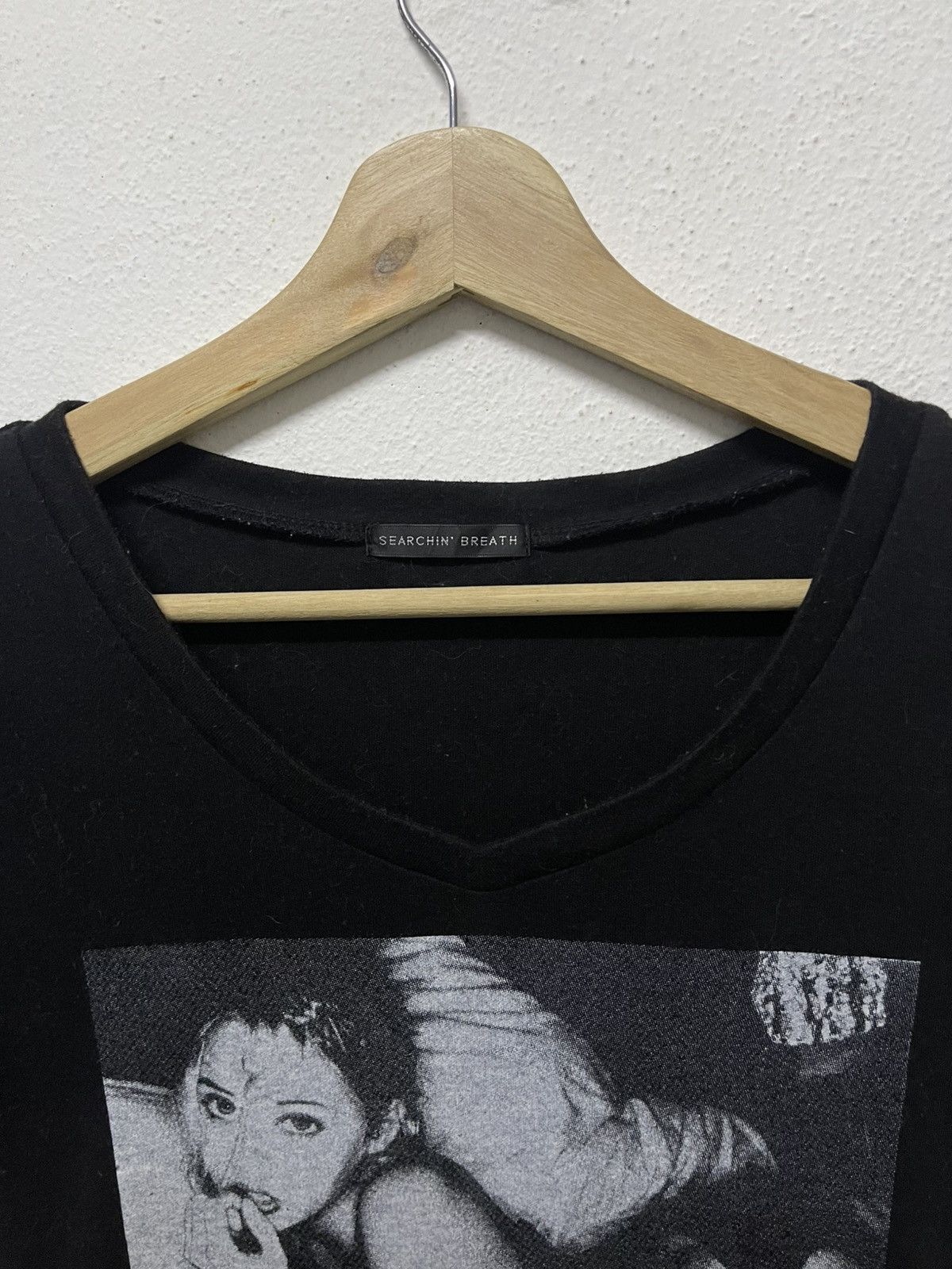 If Six Was Nine 2000s HYSTERIC GLAMOUR INSPIRED SEXY GRAPHIC V NECK TSHIRT Size M / US 6-8 / IT 42-44 - 7 Thumbnail