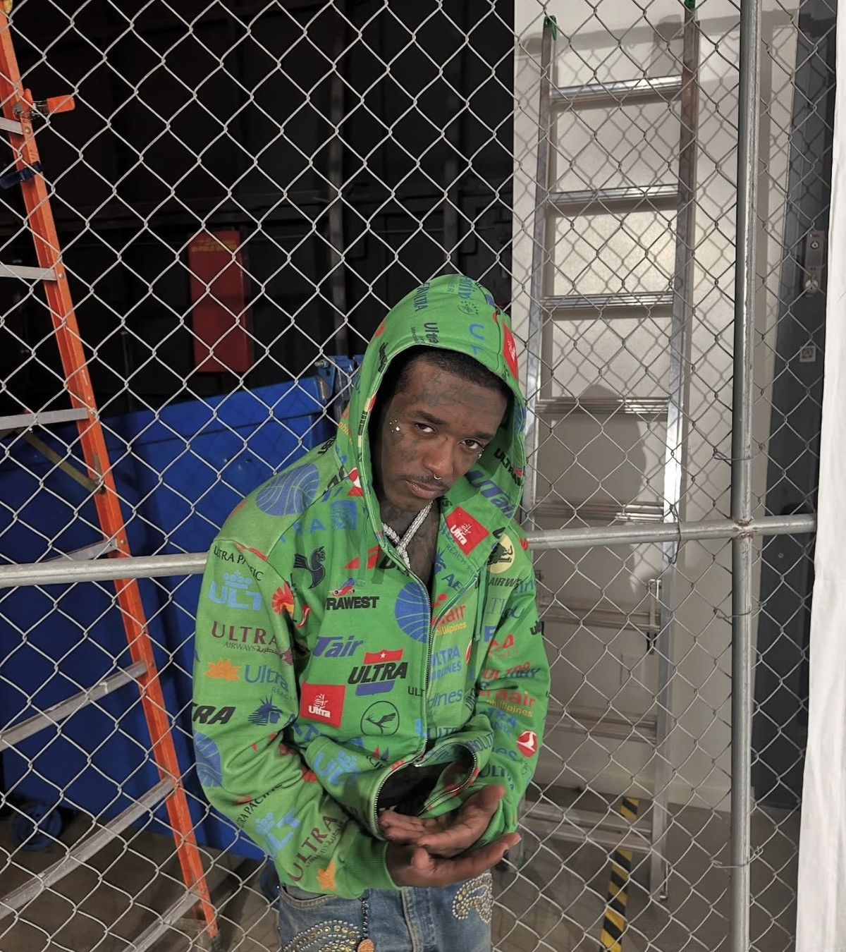 Other Ultra Air Green Hoodie Size US XL / EU 56 / 4 - 7 Thumbnail