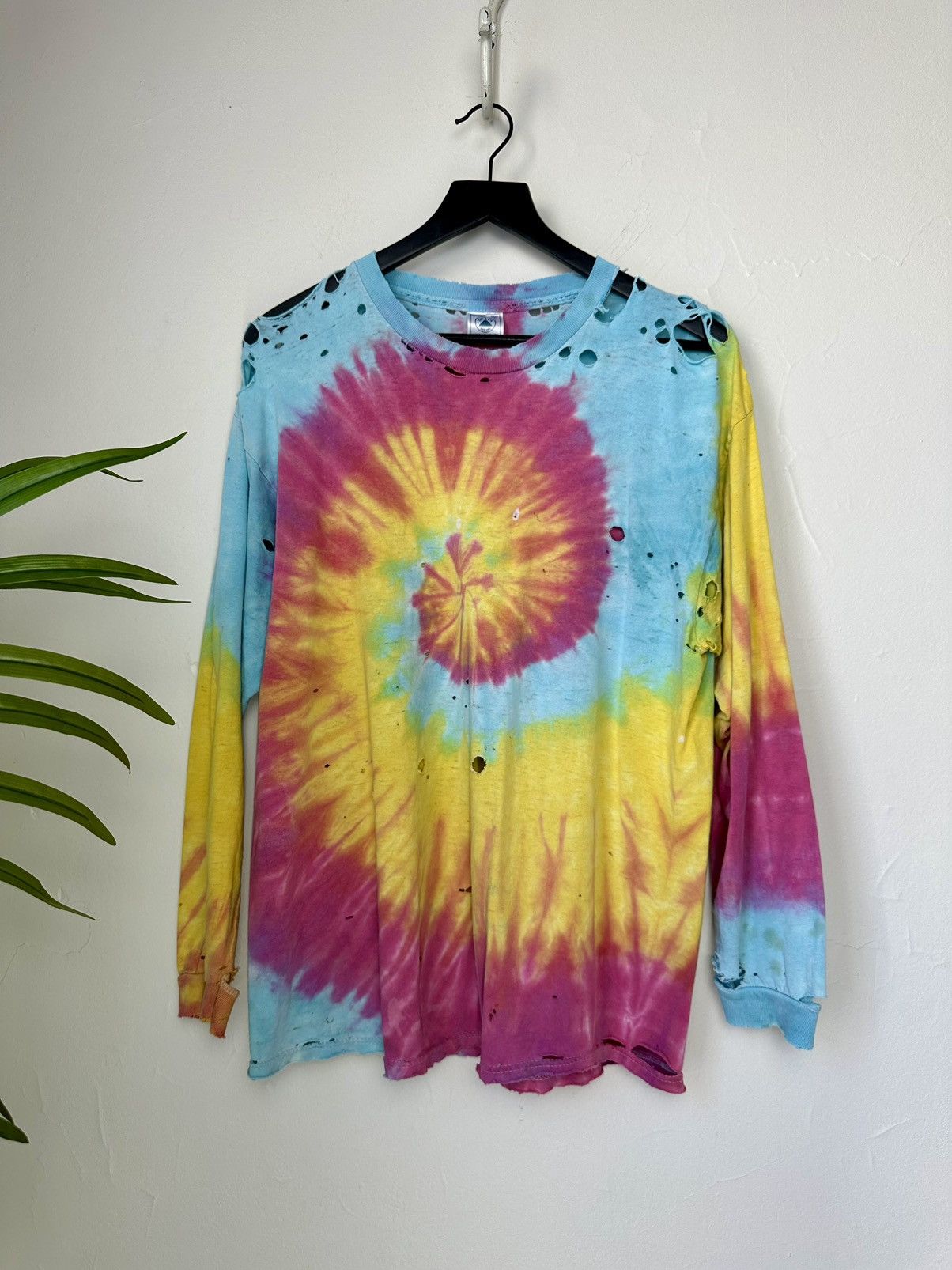 Vintage (L) THRASHED TO PERFECTION Tye Dye Long-Sleeve Tee Size US L / EU 52-54 / 3 - 1 Thumbnail