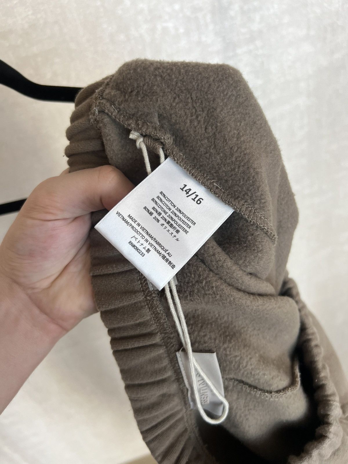 Essentials × Fear of God Essentials fear of god pants Size US 32 / EU 48 - 7 Thumbnail