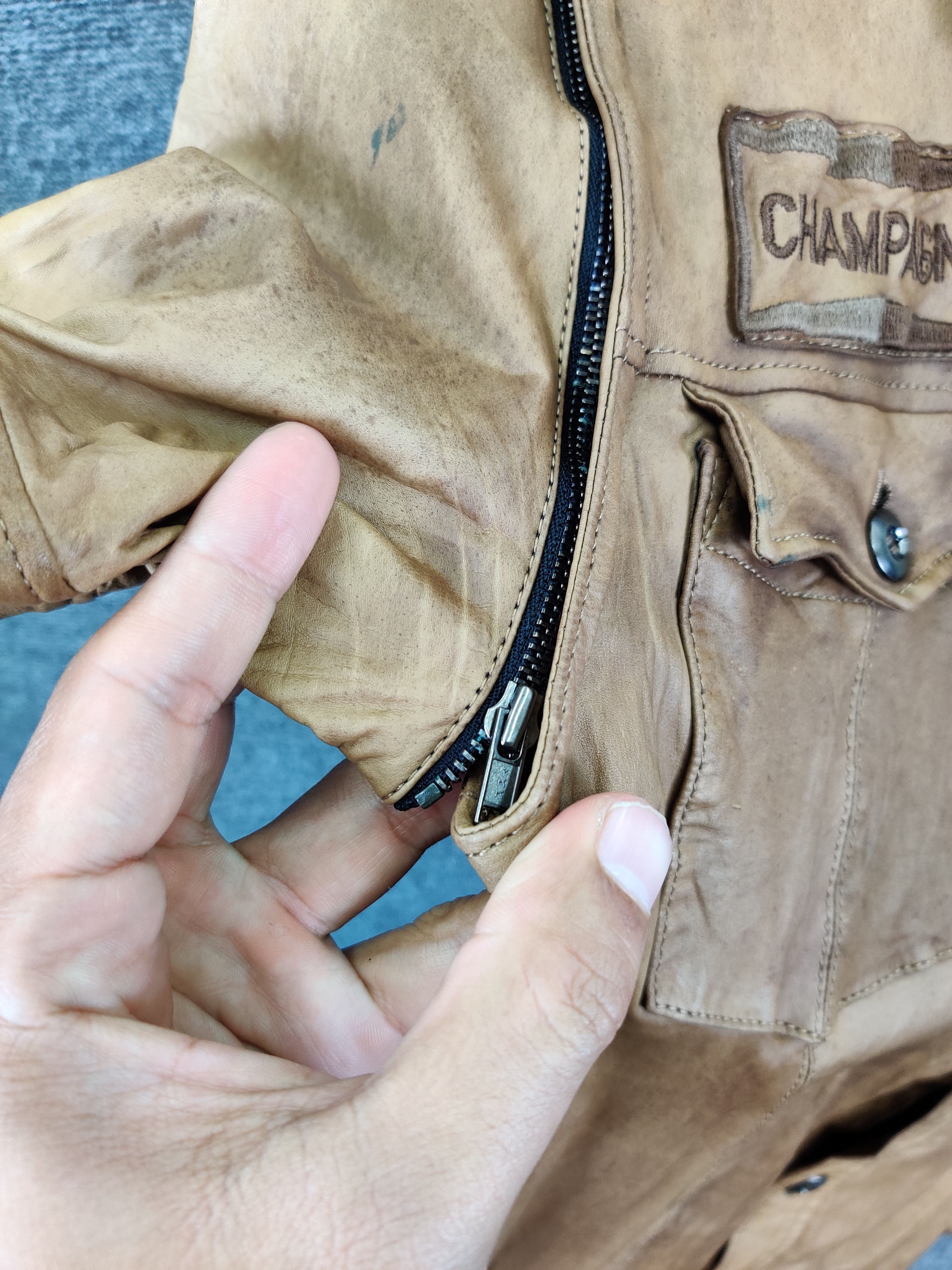 Shellac Vintage Shellac Pacthes Leather Short Sleeve Button Up Shirt Size US S / EU 44-46 / 1 - 11 Thumbnail