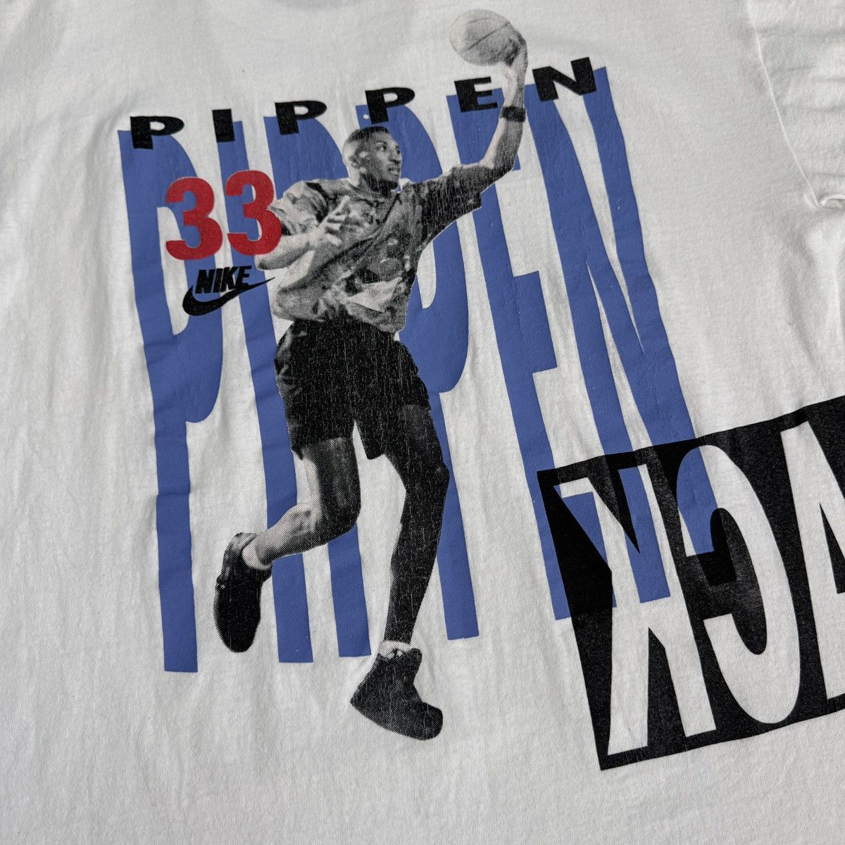 Vintage Vintage Nike Jordan Pippen Back 2 Back NBA Rare Y2K T-Shirt Size US XL / EU 56 / 4 - 19 Thumbnail
