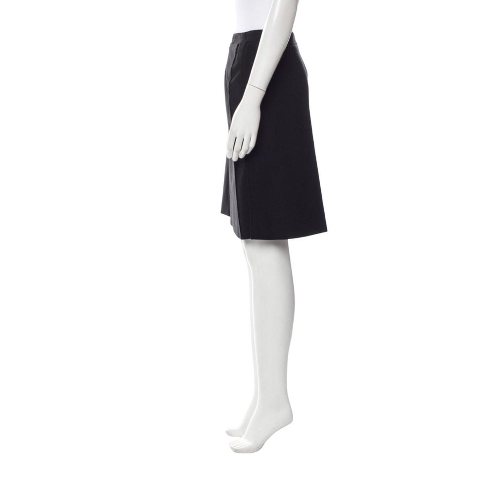 Giorgio Armani Giorgio Armani Black Virgin Wool Knee Length Skirt Size M Size 22" - 2 Thumbnail