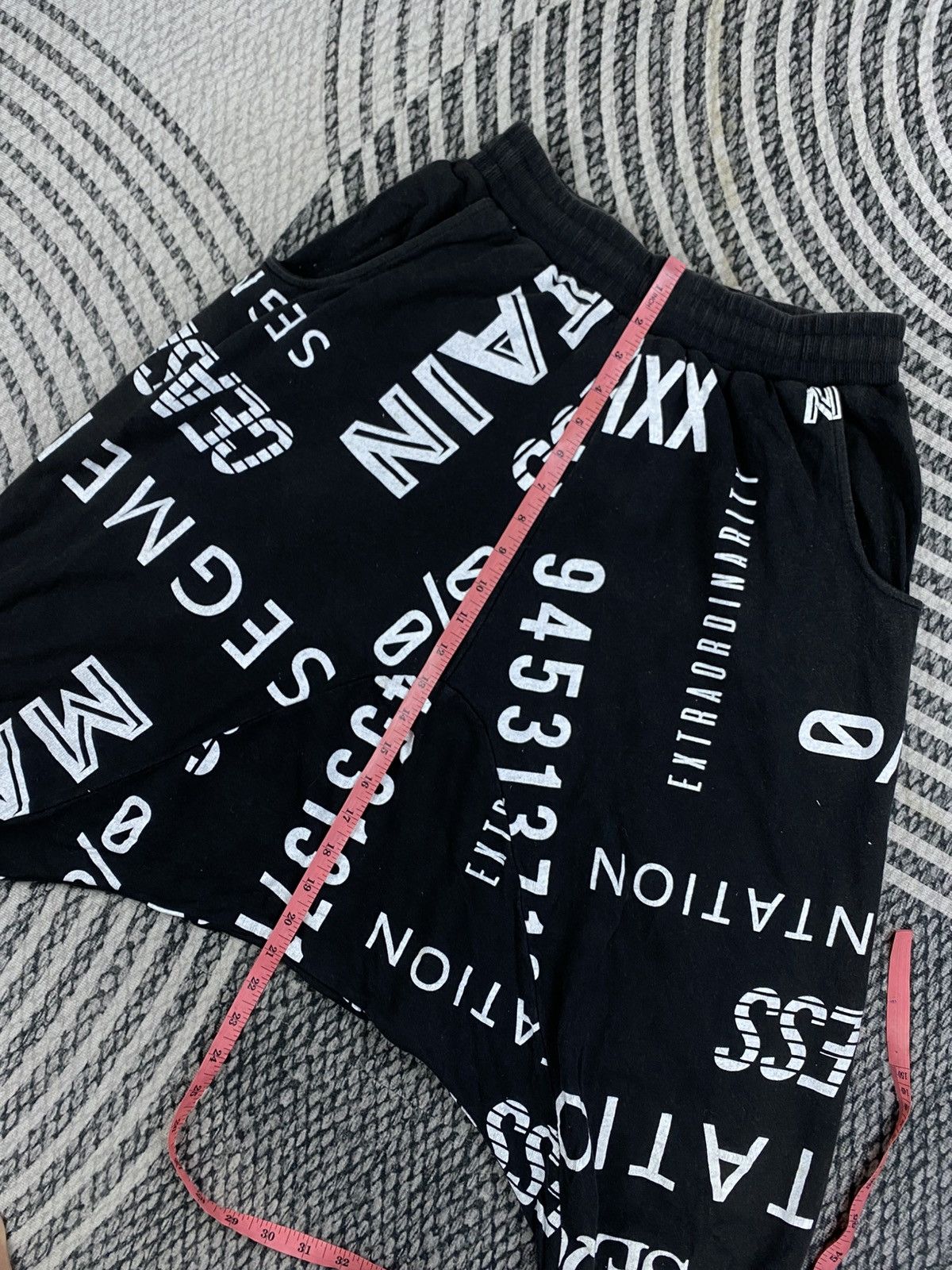 Japanese Brand Vtg B One Soul White Word Casual Sweatpant Size US 26 / EU 42 - 8 Thumbnail