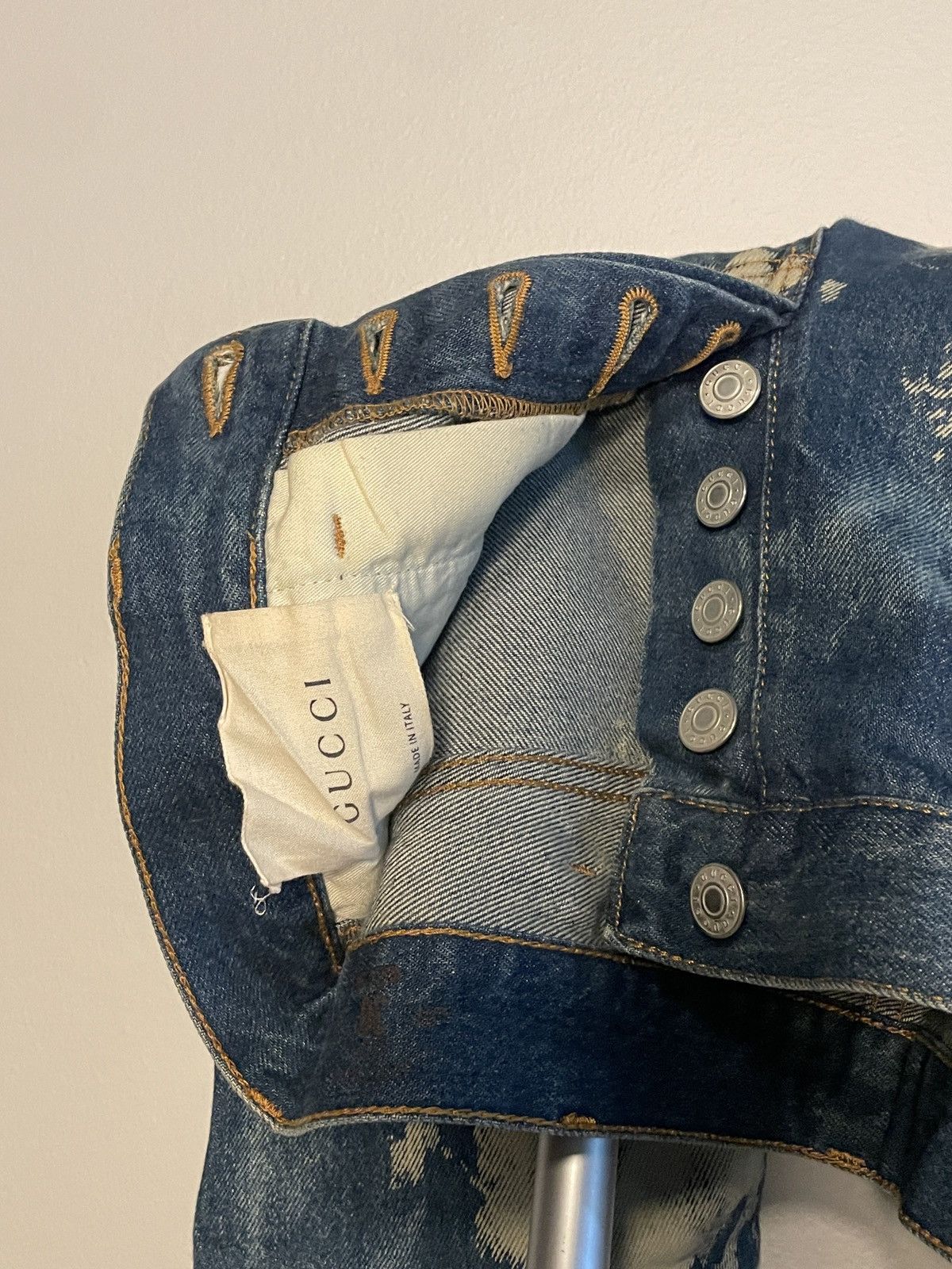 Gucci Gucci Studded Bleach Denim Size 30 Size US 30 / EU 46 - 4 Thumbnail