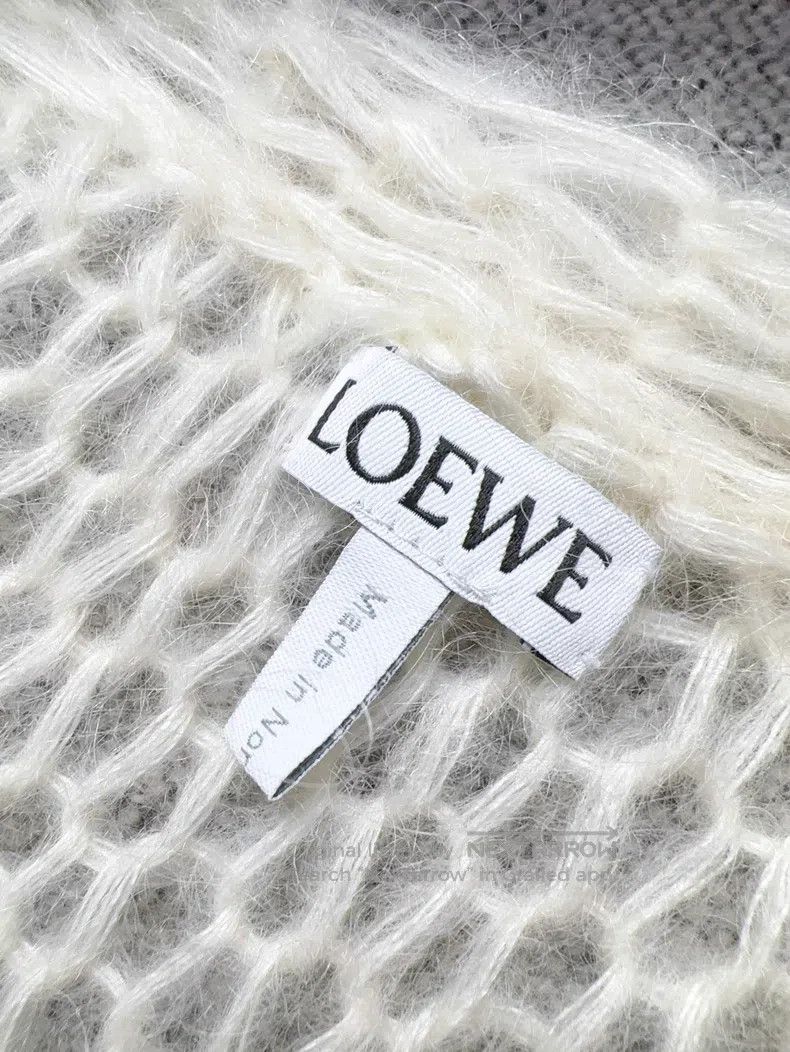 Loewe Loewe Beige Openwork Logo Pattern Long Sleeve Cardigan Size XS / US 0-2 / IT 36-38 - 6 Thumbnail