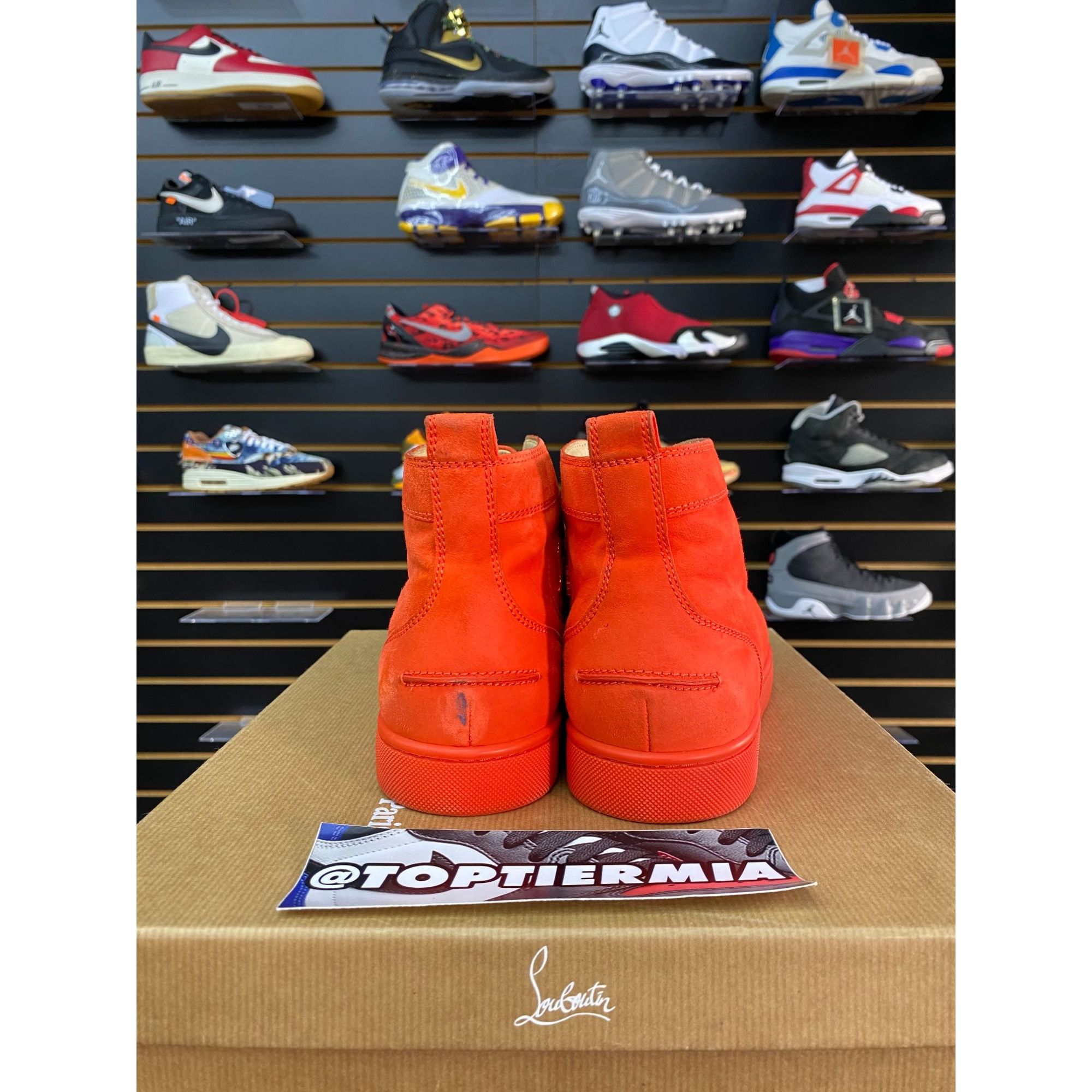 Christian Louboutin CHRISTIAN LOUBOUTIN ORANGE SUEDE sz 40.5 Size US 7.5 / EU 40-41 - 4 Thumbnail