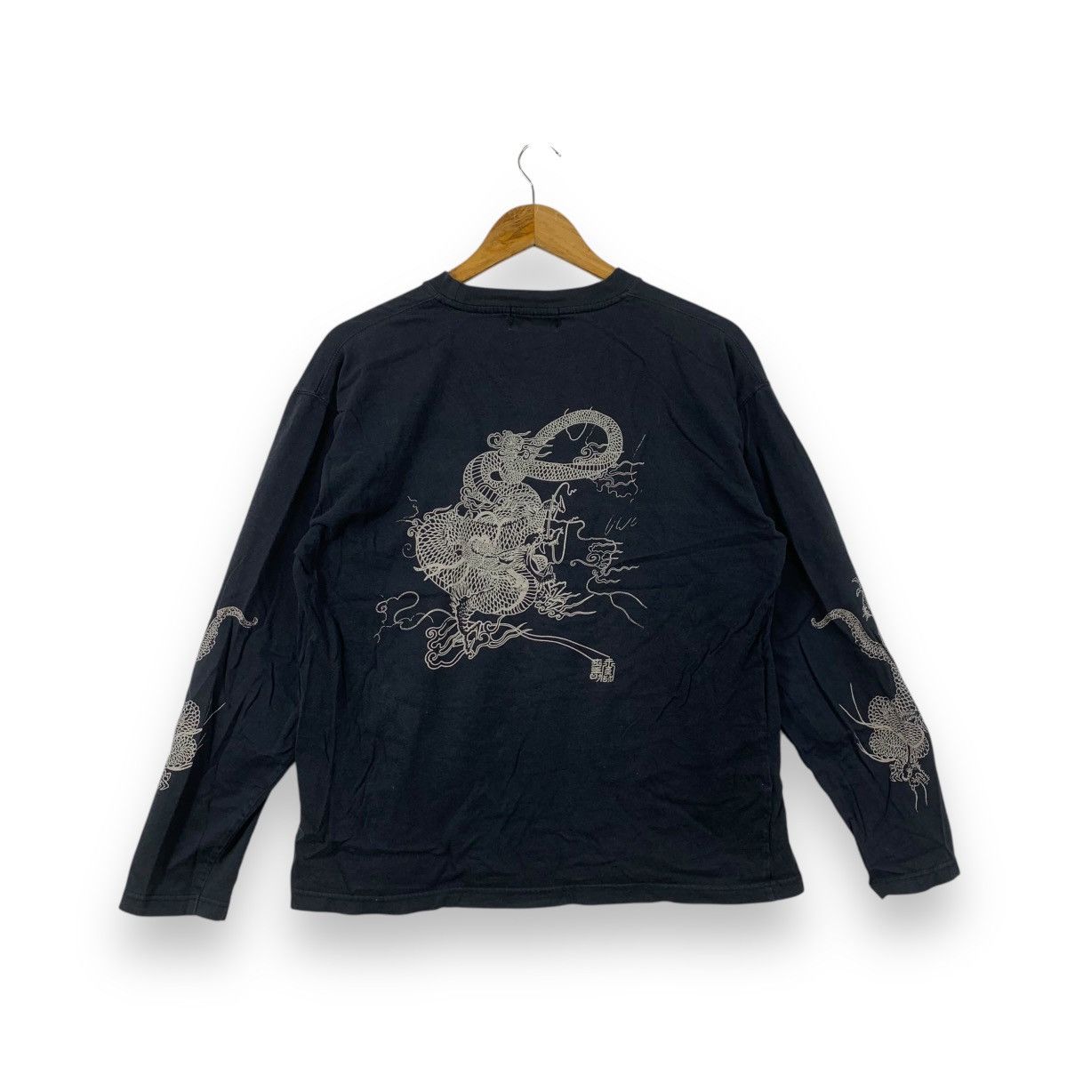 Japanese Brand JAPAN TRADITIONAL CROWS Dragon Ryu Embroidered Tee Shirt Size L / US 10 / IT 46 - 1 Thumbnail