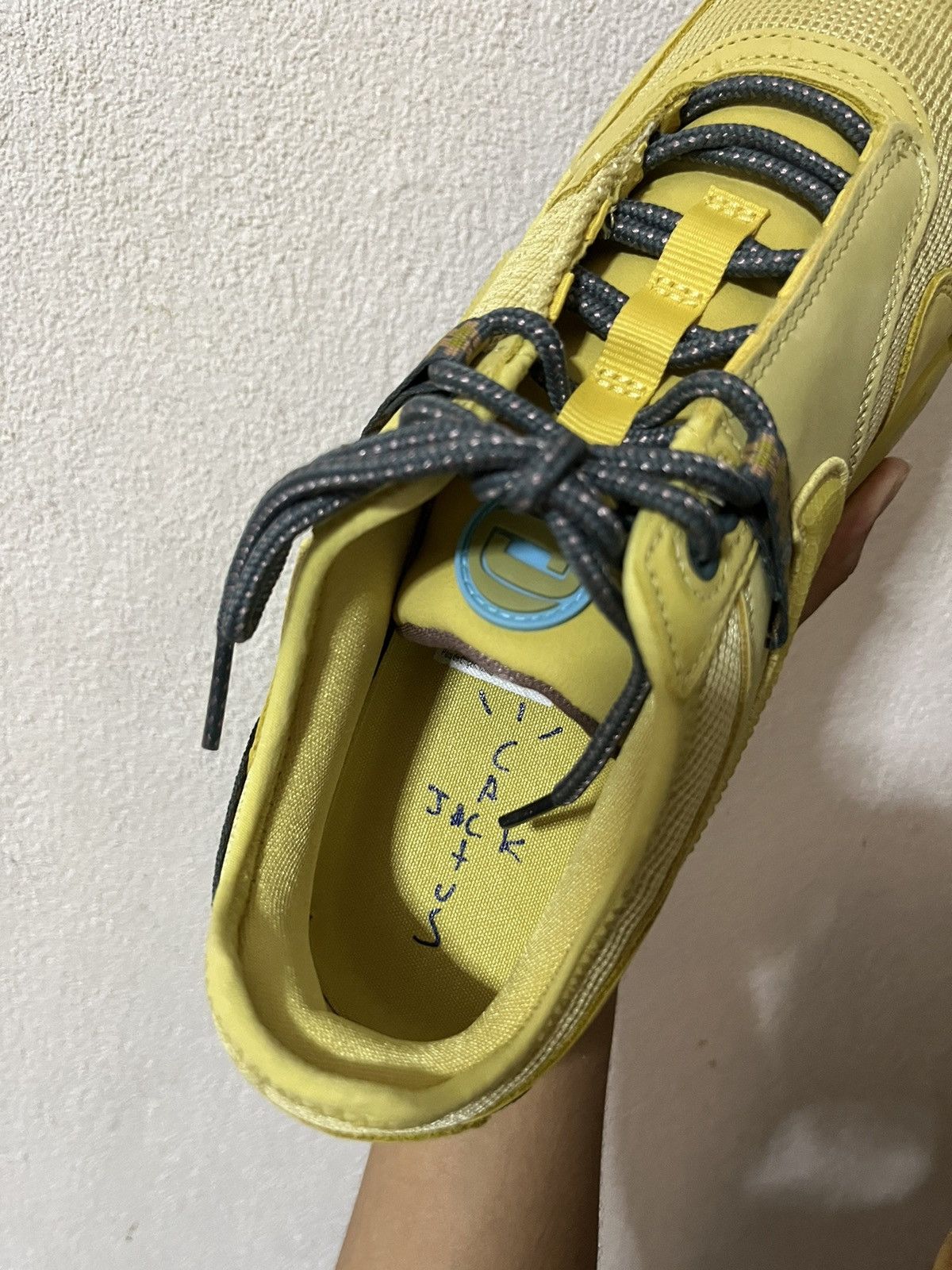 Nike × Travis Scott Nike Air Max 1 x Travis Scott Size US 9.5 / EU 42-43 - 6 Thumbnail