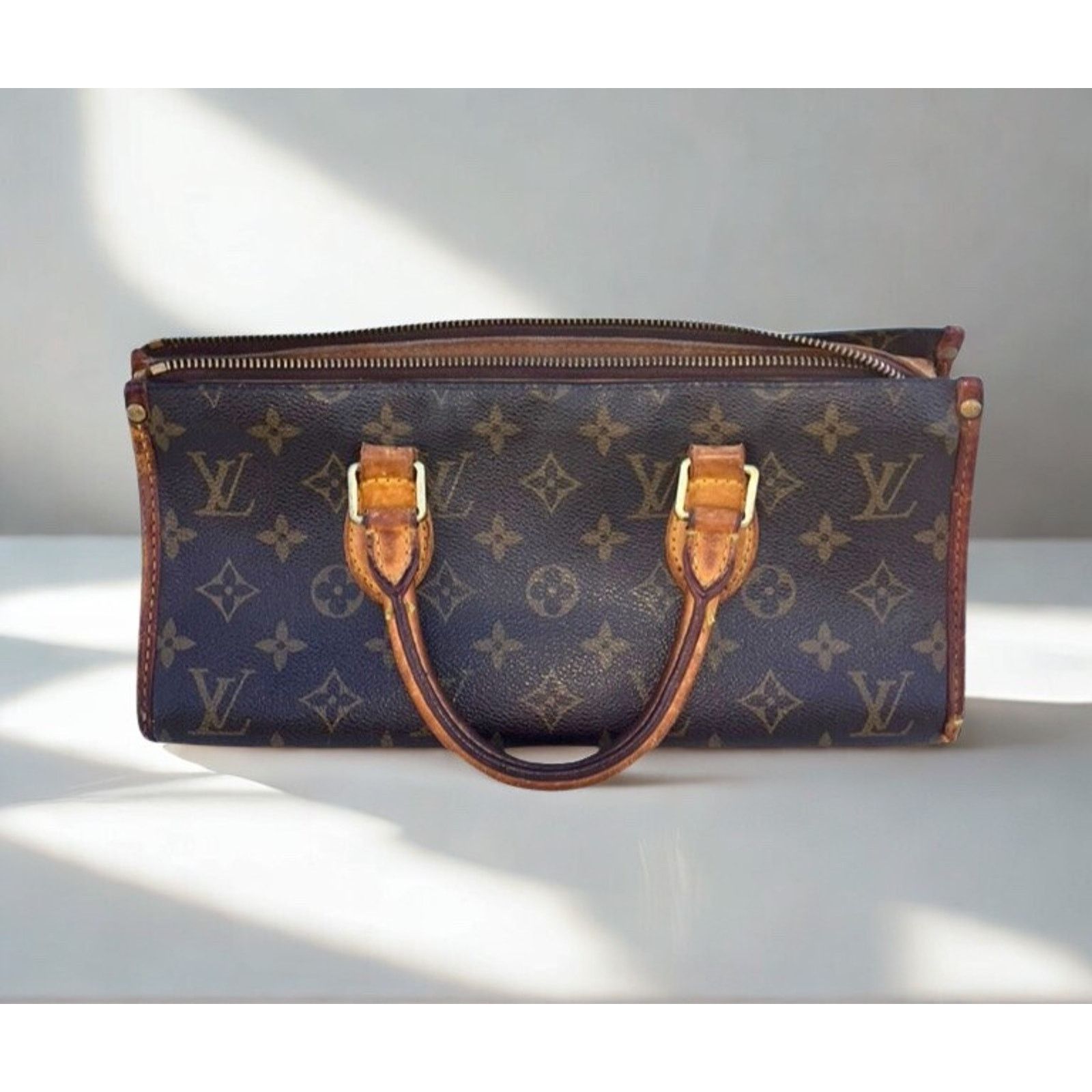 Louis Vuitton Louis Vuitton Papillon 26 Monogram Canvas Handbag Vintage Size ONE SIZE - 8 Thumbnail