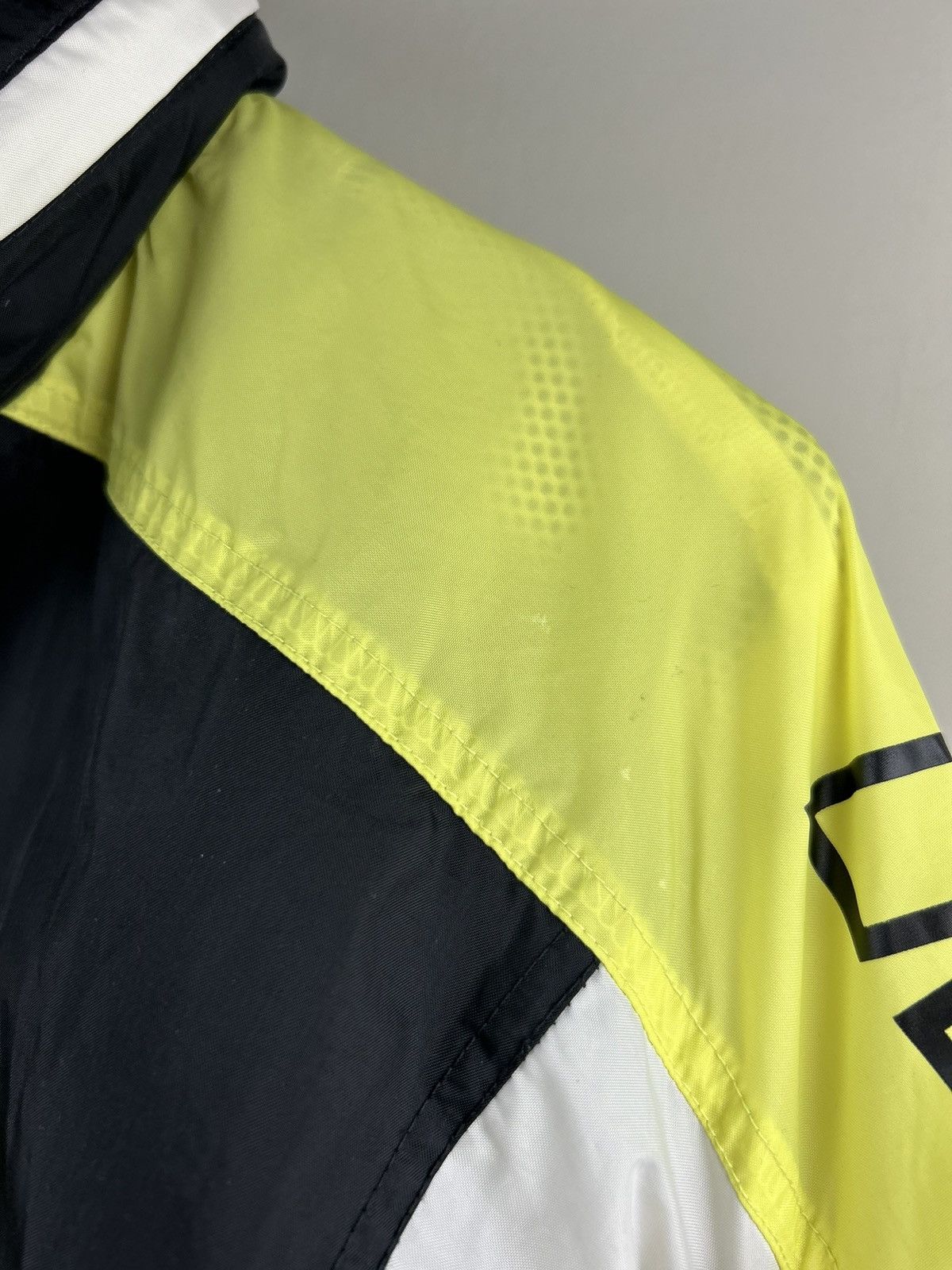 Nike Vintage 90s Nike Borussia Dortmund Jacket Jersey Rare Size US S / EU 44-46 / 1 - 3 Thumbnail