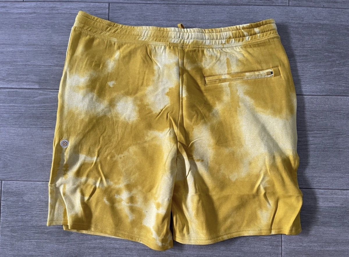Stance Socks Stance Shelter Short with Butter Blend Yellow Size L Large Size US 36 / EU 52 - 6 Thumbnail