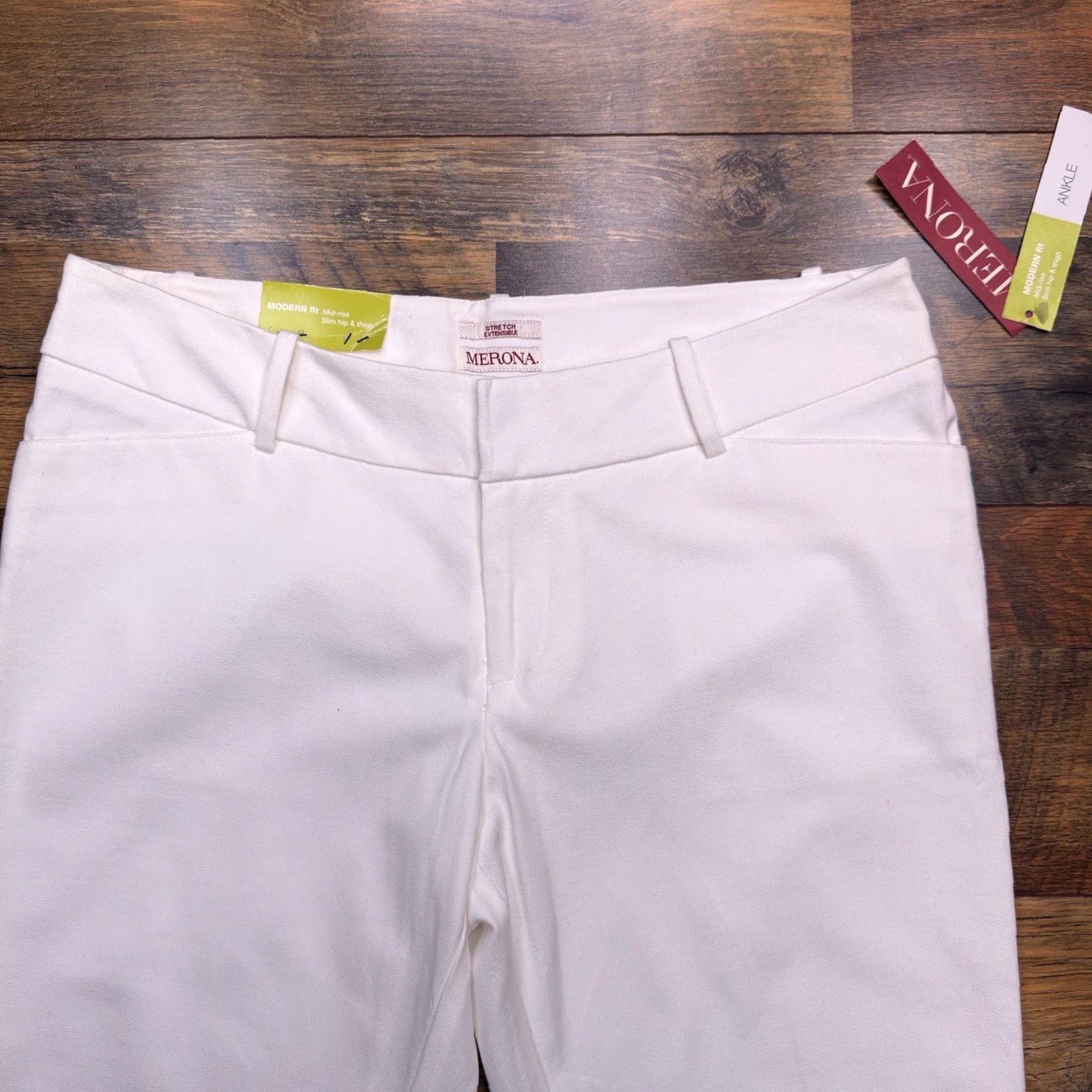 Merona Merona Ankle Pants Womens 10 White Mid Rise Modern Fit Tapered Leg Flat Front Zip Twill Cotton Spandex Machine Washable Size 32" / US 10 / IT 46 - 3 Thumbnail