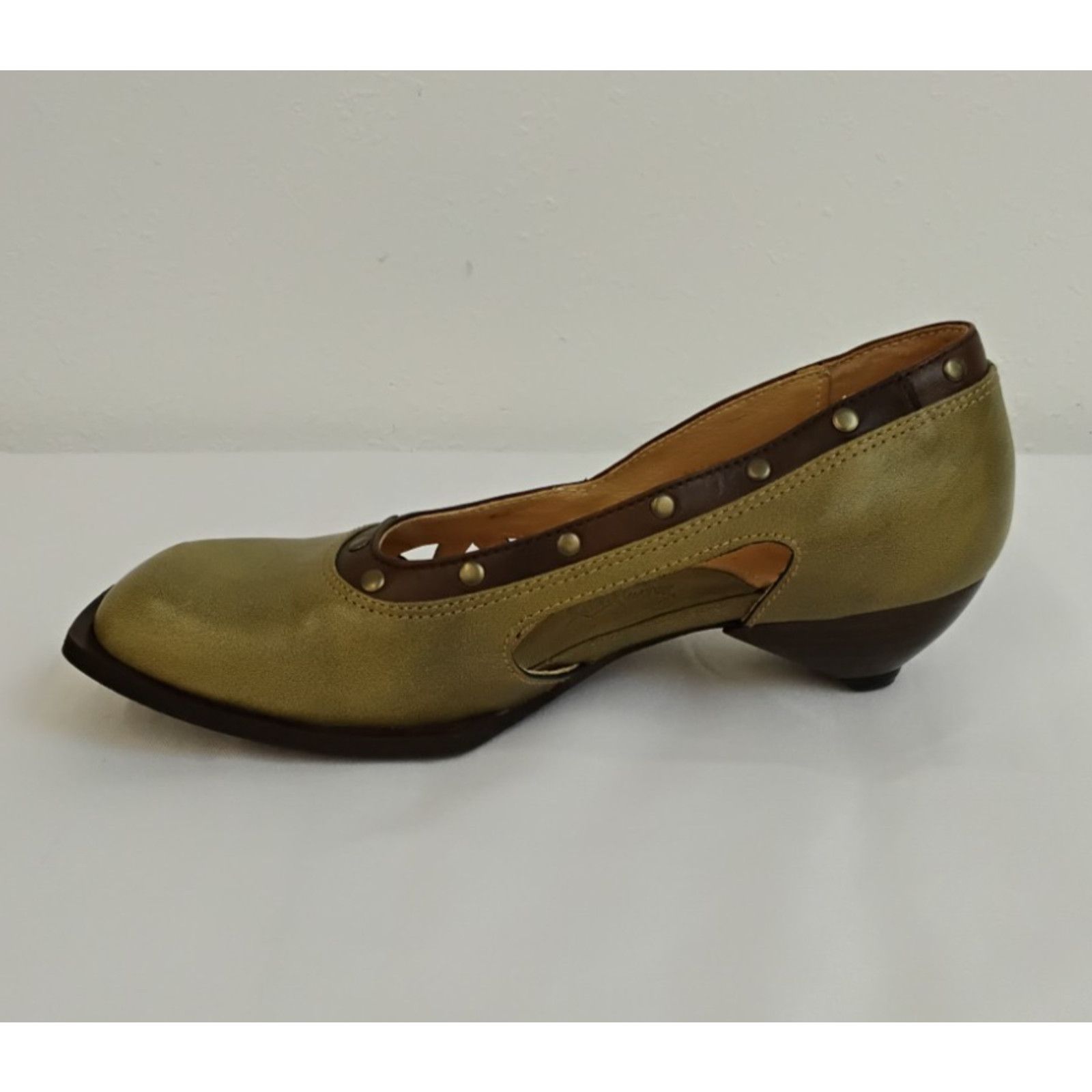 John Fluevog John Fluevog Shoes Women's US 6.5 Green Leather Brown Trim Size US 6.5 / IT 36.5 - 6 Thumbnail