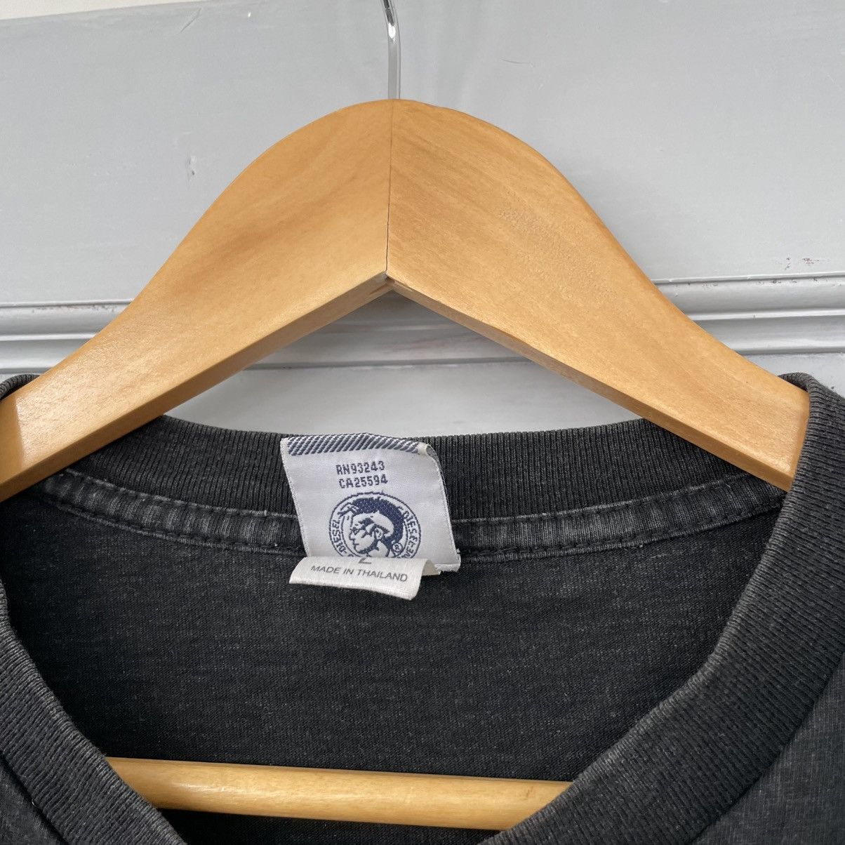Diesel Vintage 90’s Diesel Avantgarde T-shirt Y2K size L Size US L / EU 52-54 / 3 - 7 Thumbnail
