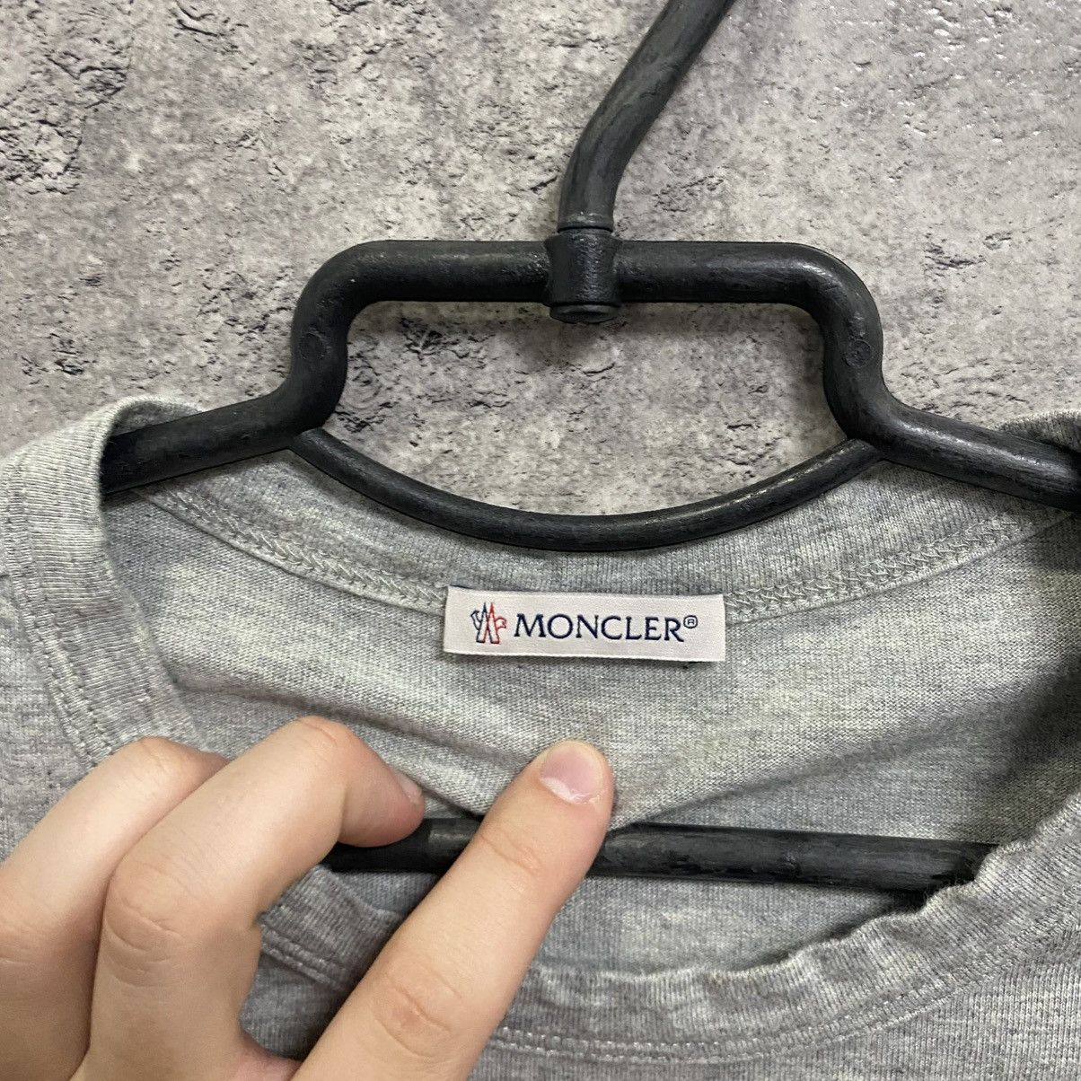 Moncler Moncler T-Shirt Size US S / EU 44-46 / 1 - 7 Thumbnail