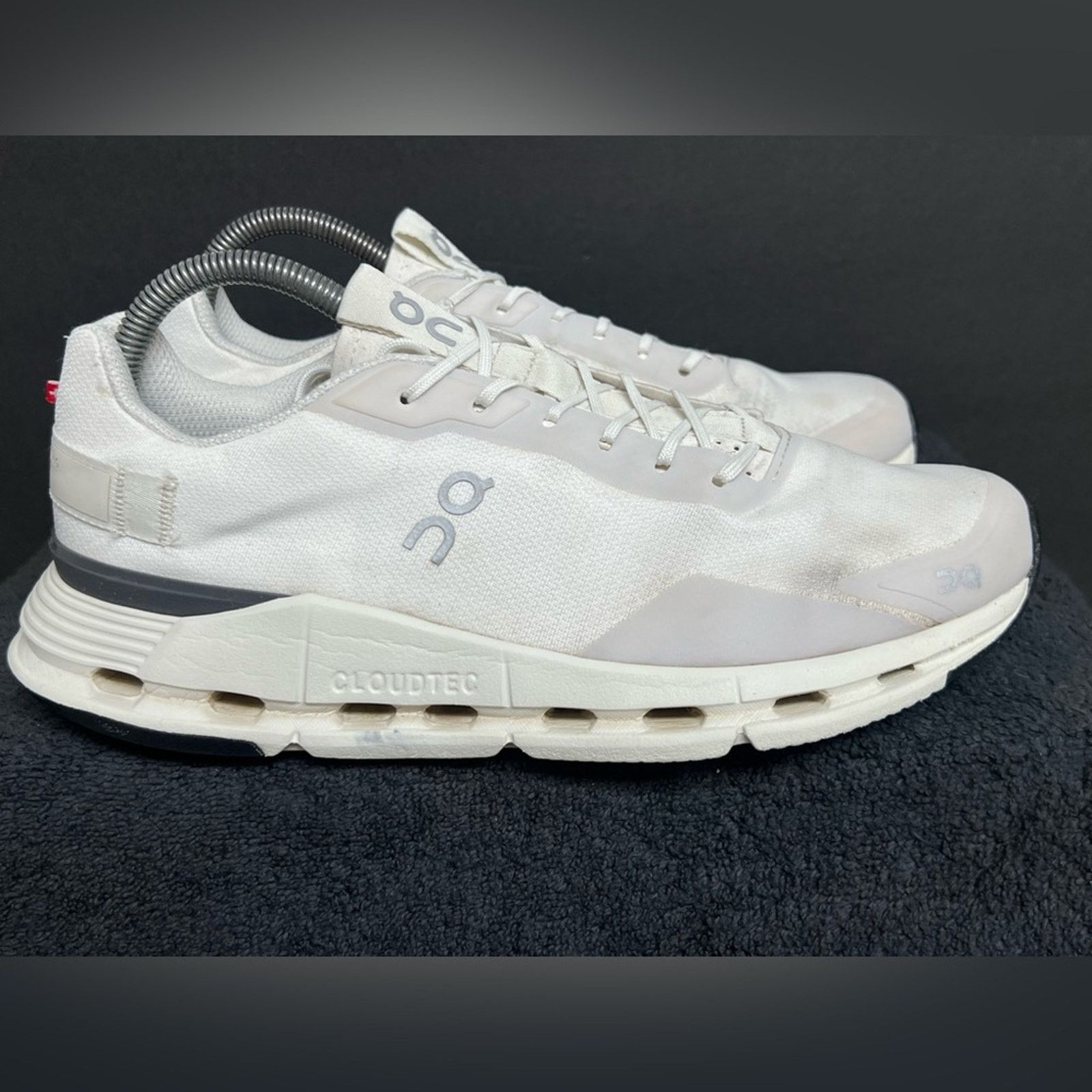 On On Cloudnova Form Womens Size 9 White Running Shoes Sneakers Size US 9.5 / IT 39.5 - 4 Thumbnail