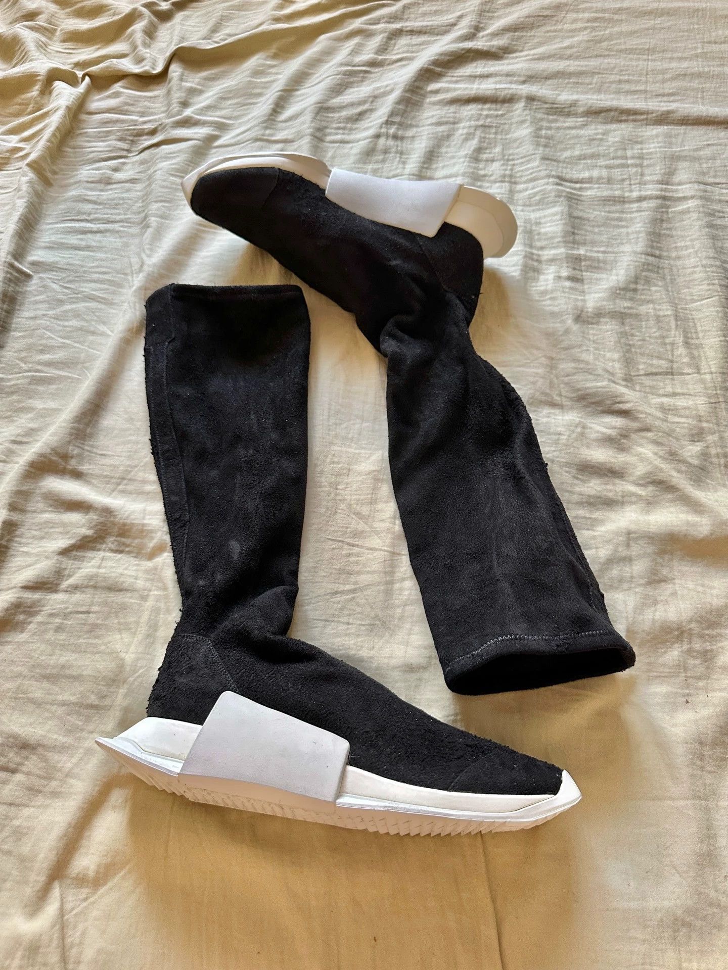 Rick Owens RO X adidas Black Long-Pile Suede Boots 42.5 EU New Size US 9 / EU 42 - 1 Thumbnail
