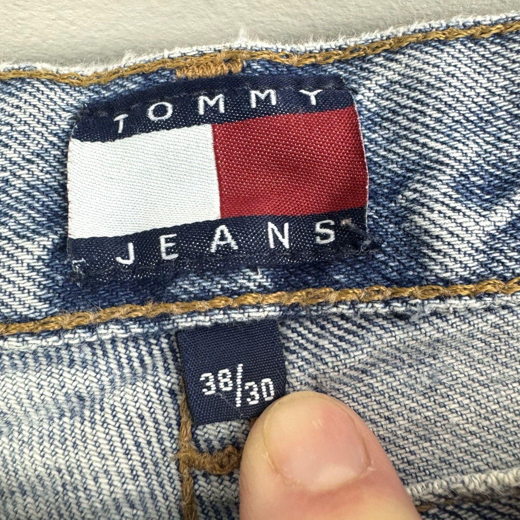 Tommy Hilfiger VINTAGE Tommy Hilfiger Jeans Adult 38x30 Blue Grunge Y2K 90s Hipster Punk Pants Regular Mens Jeans 90s Style Straight Size US 38 / EU 54 - 5 Thumbnail