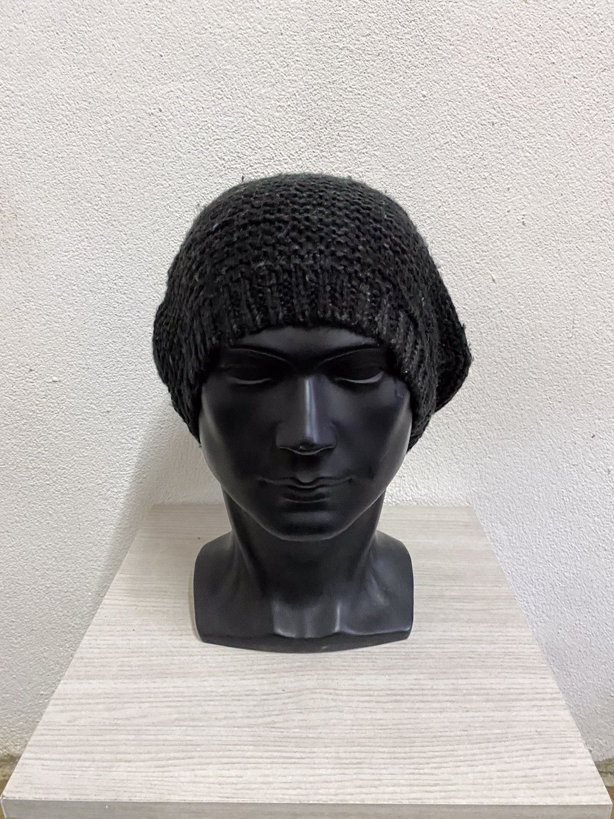 H&M H&M Plain Beanie Hat Size ONE SIZE - 2 Thumbnail