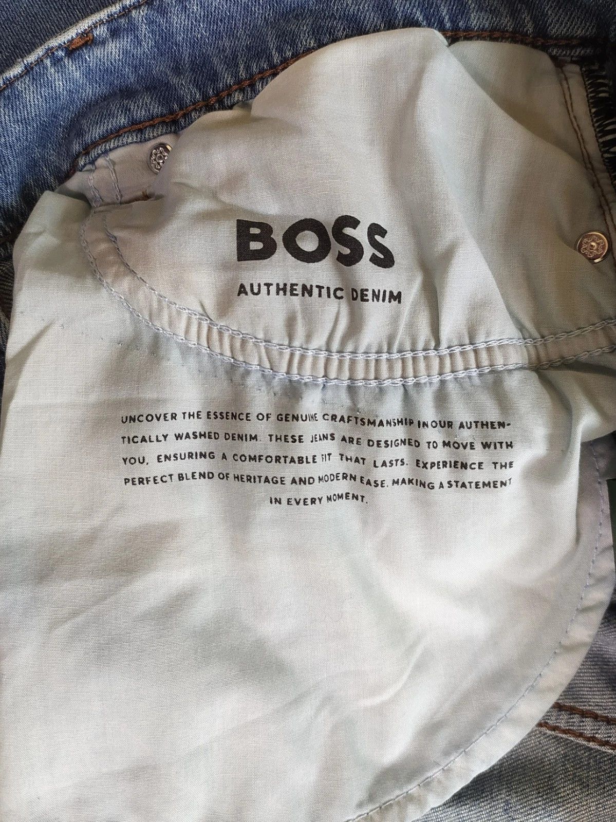 Hugo Boss HUGO BOSS DELAWARE Slim fit men's Jeans Free Shipping T-6012 Size US 34 / EU 50 - 6 Thumbnail