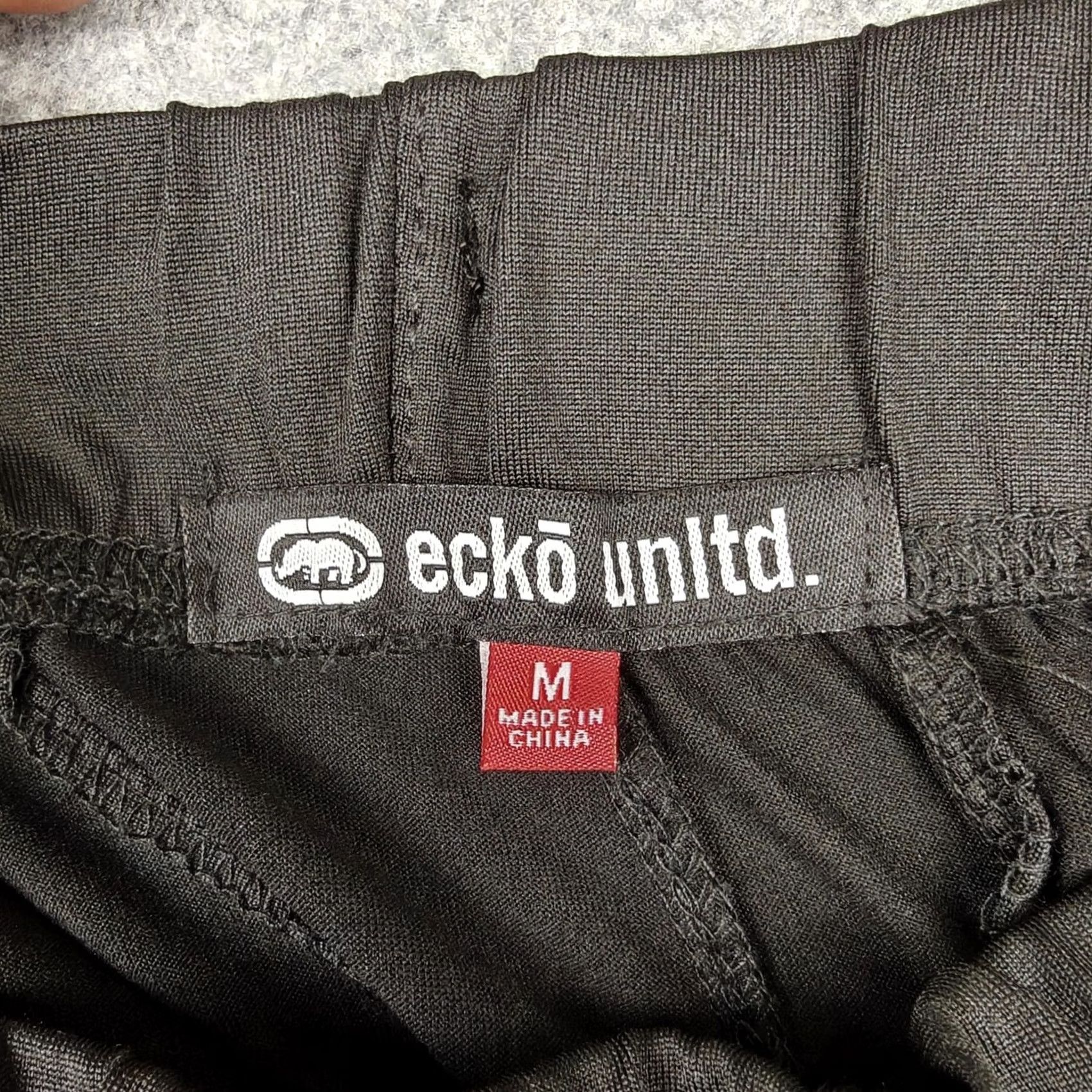 Ecko Unltd. Ecko Unltd Shorts Mens M Black Red Colorblock Drawstring Athletic Logo Gym Size US 31 - 3 Thumbnail