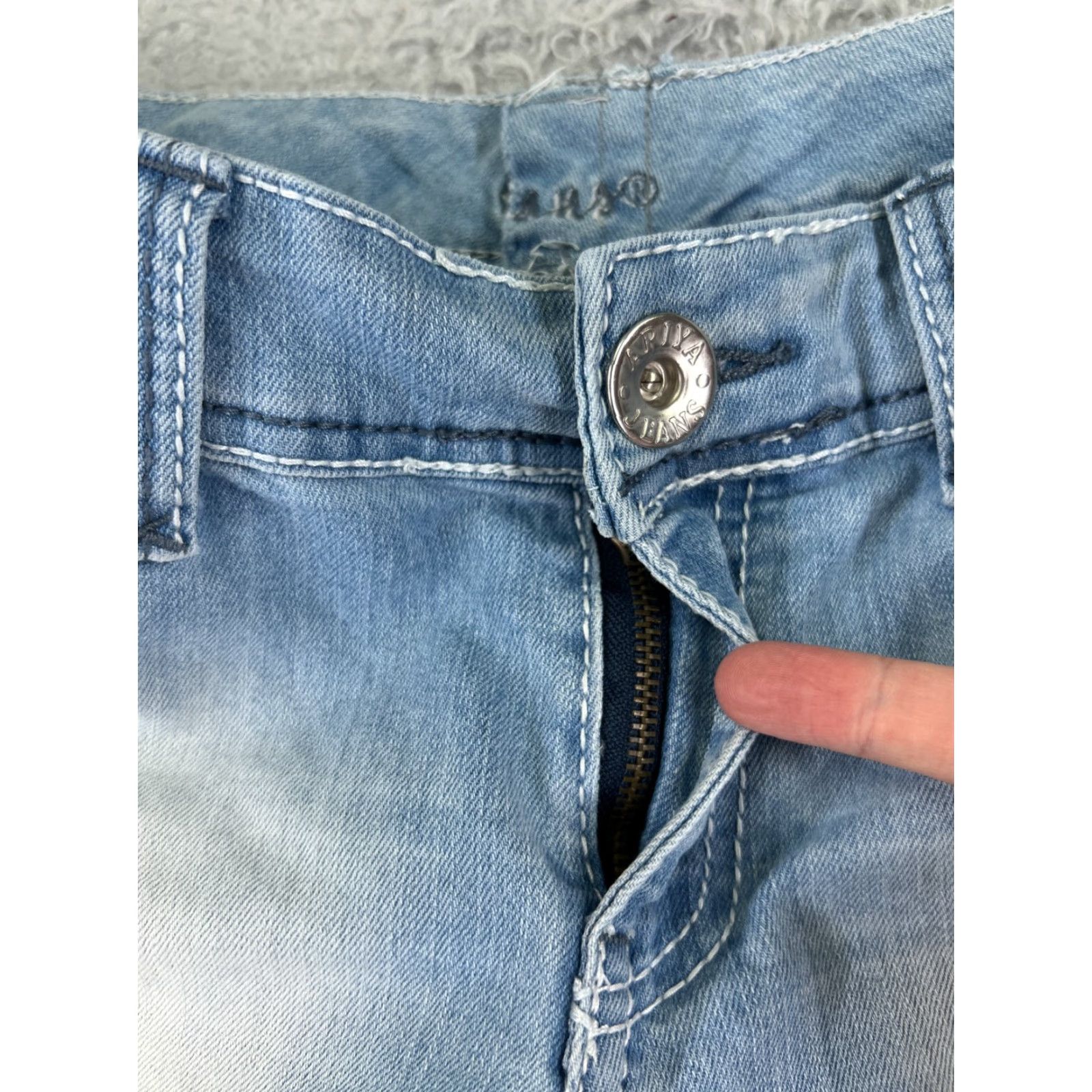 Denime Ariya Jeans Womens 28x30 Blue Denim Flared Distressed Light Wash Size 28" / US 6 / IT 42 - 5 Thumbnail