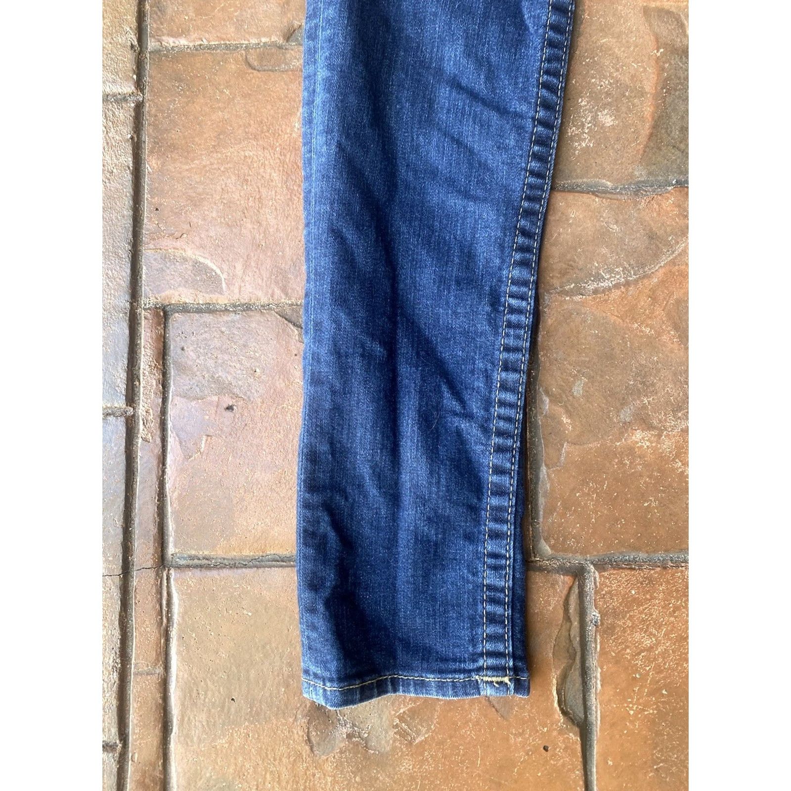 True Religion VINTAGE True Religion Jeans Low Rise Skinny Light Blue Women’s 28x31.5 80s 90s Denim Blue Slim Womens Size 28" / US 6 / IT 42 - 6 Thumbnail