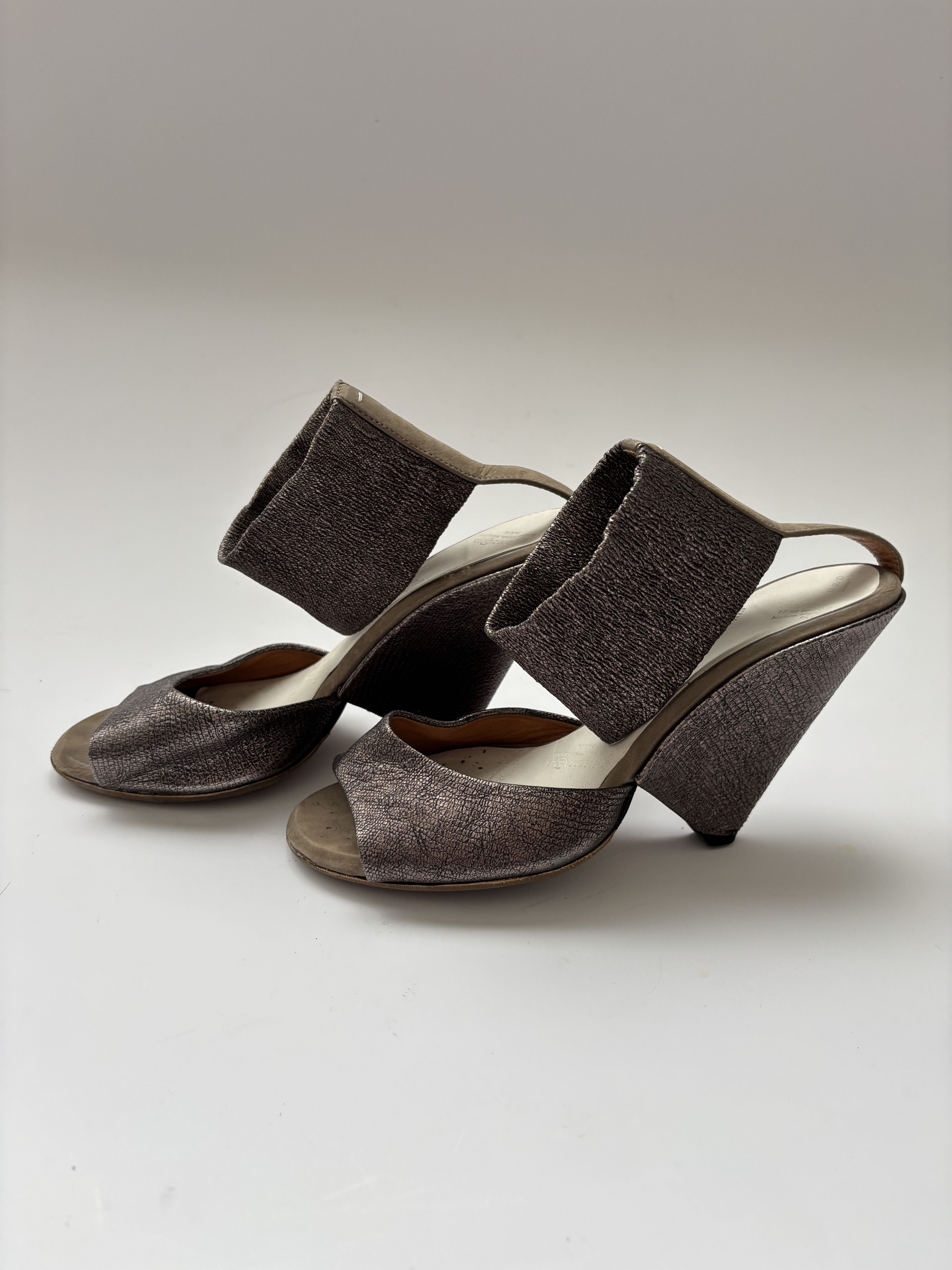 Maison Margiela ⚡️QUICK SALE⚡️Maison Margiela Bronze Open Toed Heels Size US 5.5 / IT 35.5 - 4 Thumbnail