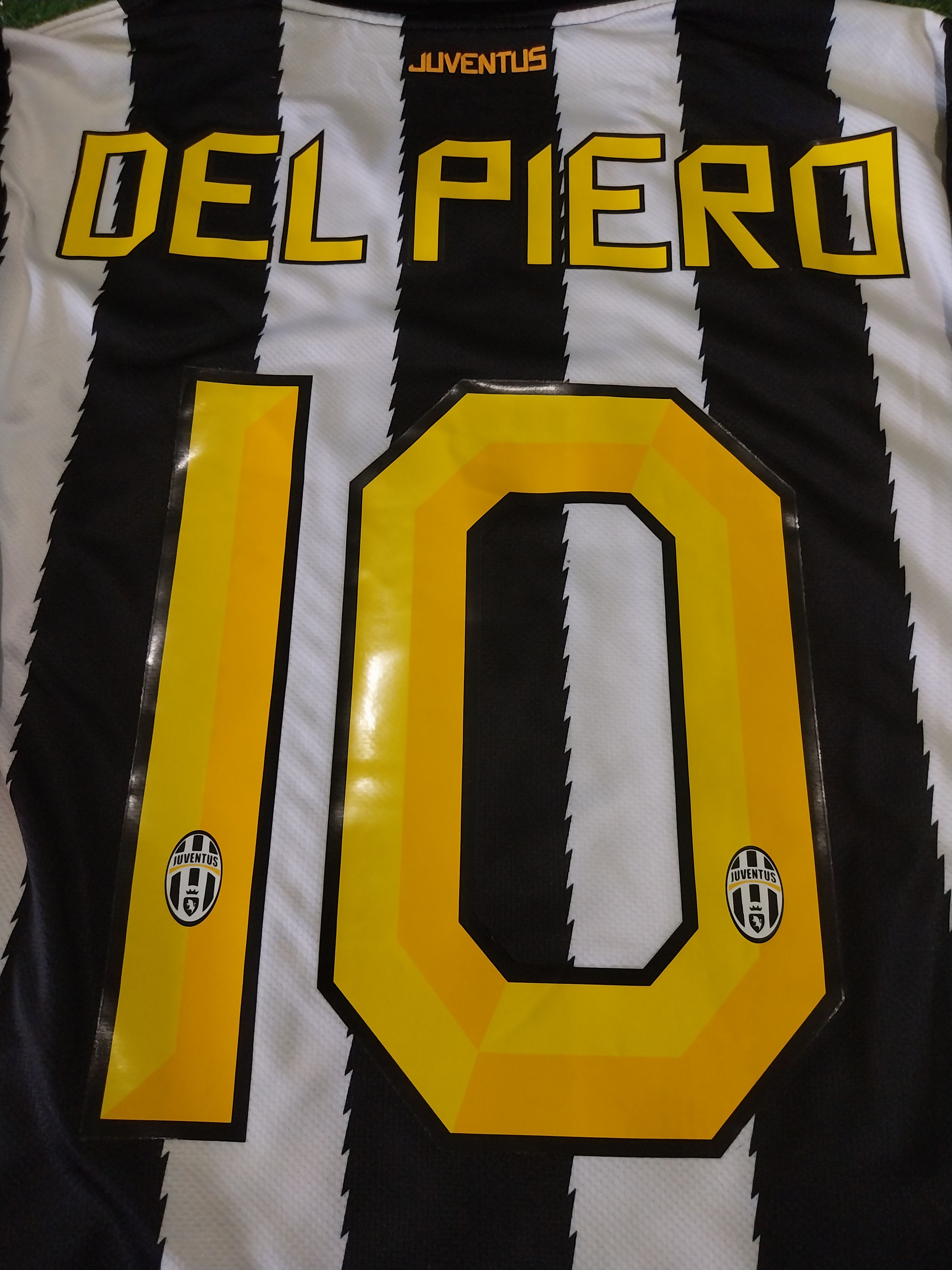 Other Juventus home 2010/2011 alessandro del piero jersey football Size US M / EU 48-50 / 2 - 11 Thumbnail