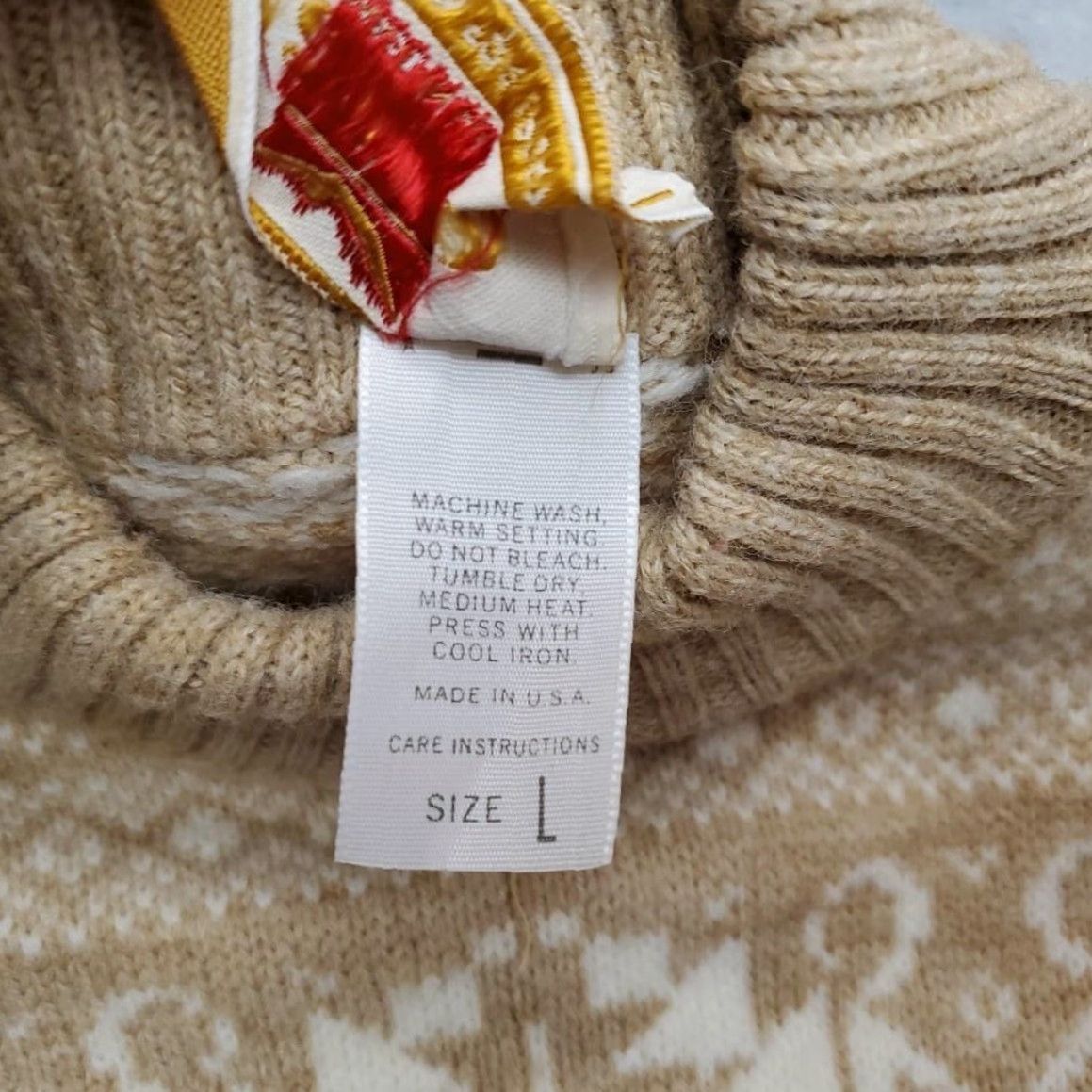 Jantzen VINTAGE Jantzen Sweater Mens Large Knit Snowflake Nordic Pullover USA 80s Size US L / EU 52-54 / 3 - 5 Thumbnail