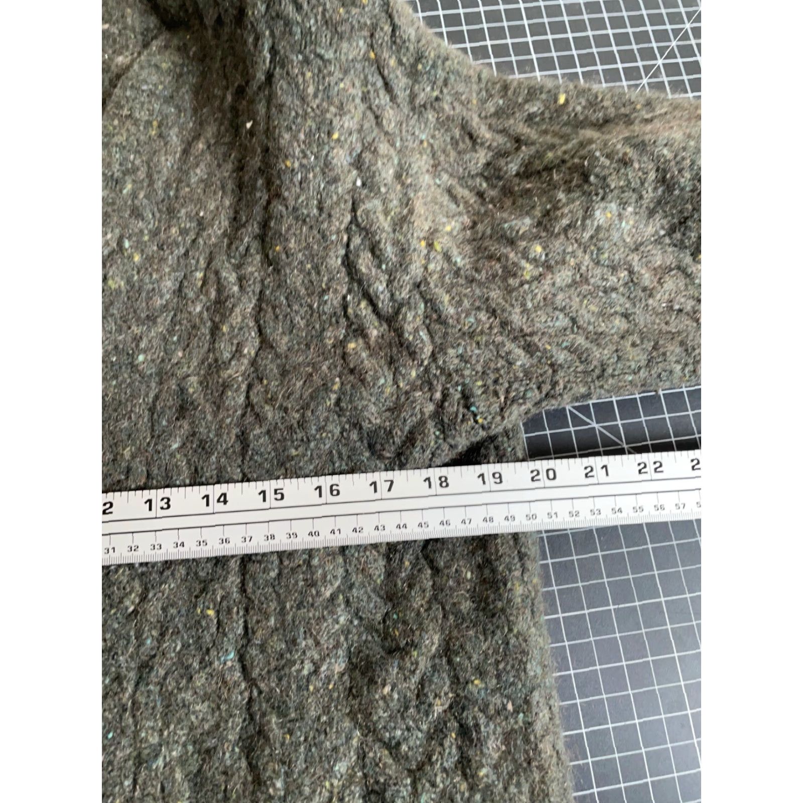 Jones New York VINTAGE Jones New York Cardigan Sweater Women Large Olive Green Wool Mohair Elongated Cable Knit V-Neck Button Front 90s Preppy Heavyweight Casual Size L / US 10 / IT 46 - 5 Thumbnail