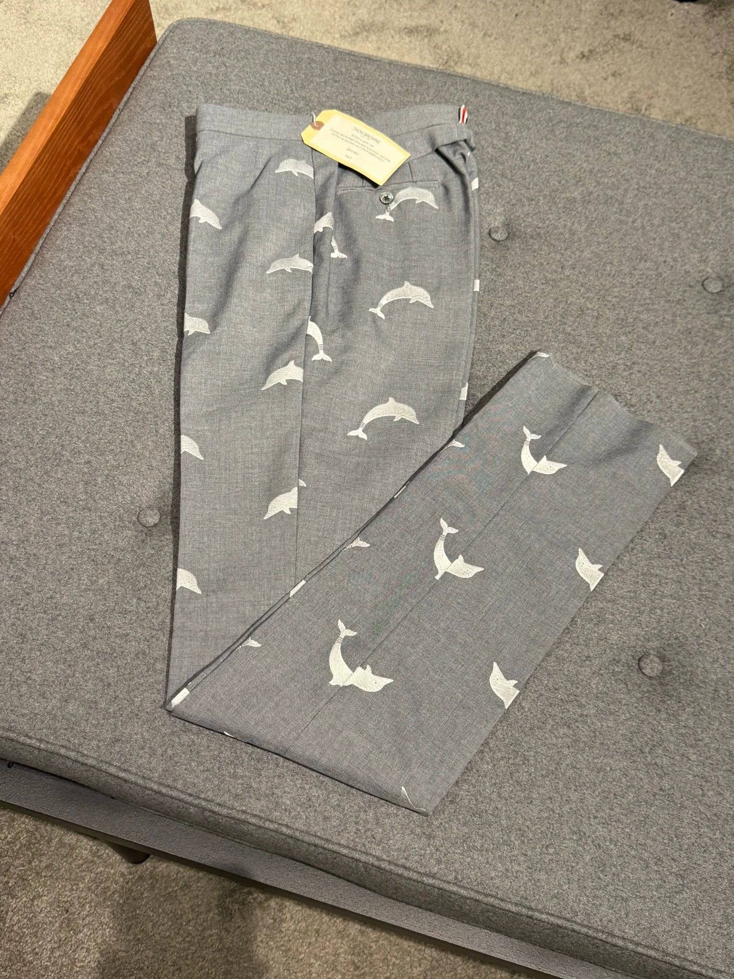Thom Browne Thom Browne Mid-Gray Dolphin Embroidered Size 0 Pants Size US 28 / EU 44 - 3 Thumbnail