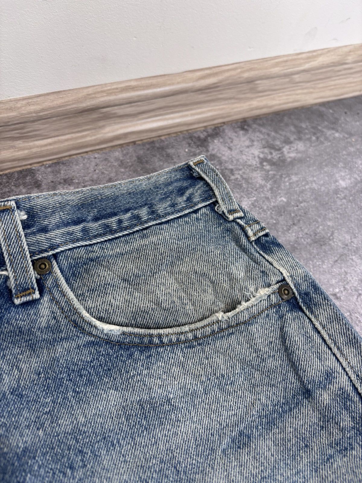 Carhartt Vintage Carhartt Men’s Denim Jeans Faded Light Blue Workwear Size US 38 / EU 54 - 16 Thumbnail