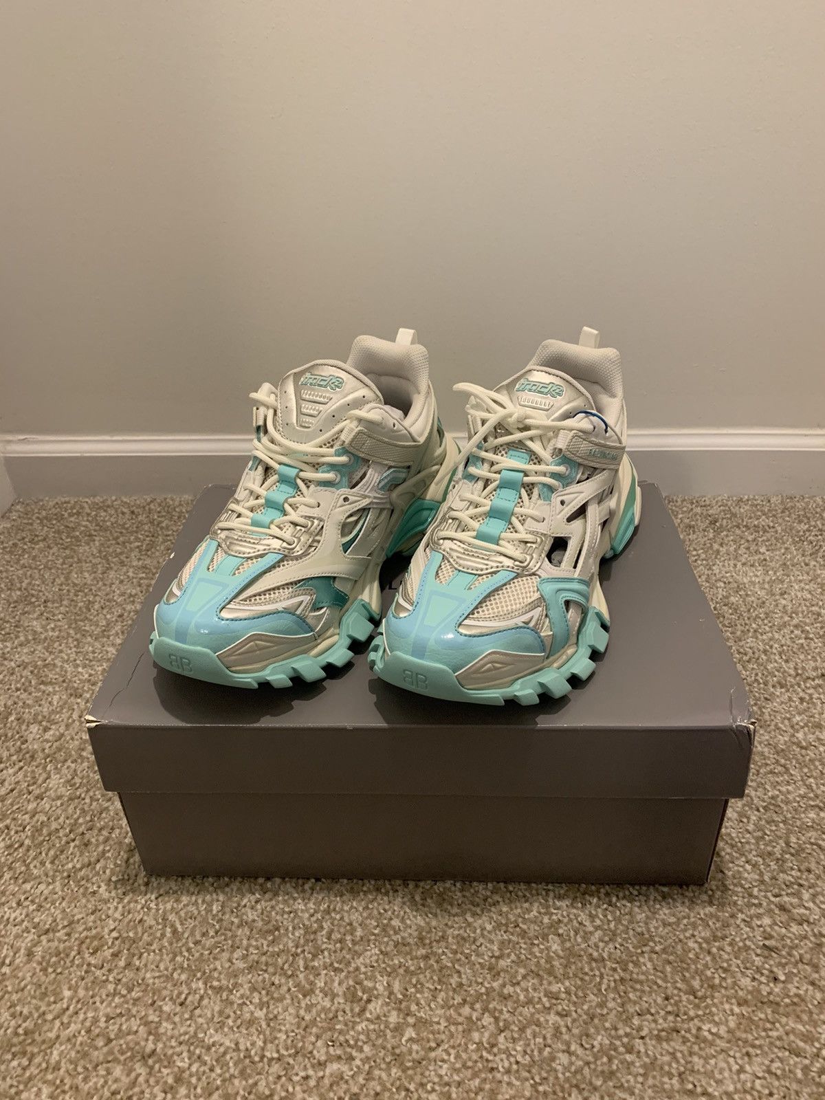 Pre-owned Balenciaga Track 2 Green Cream Shoes In White