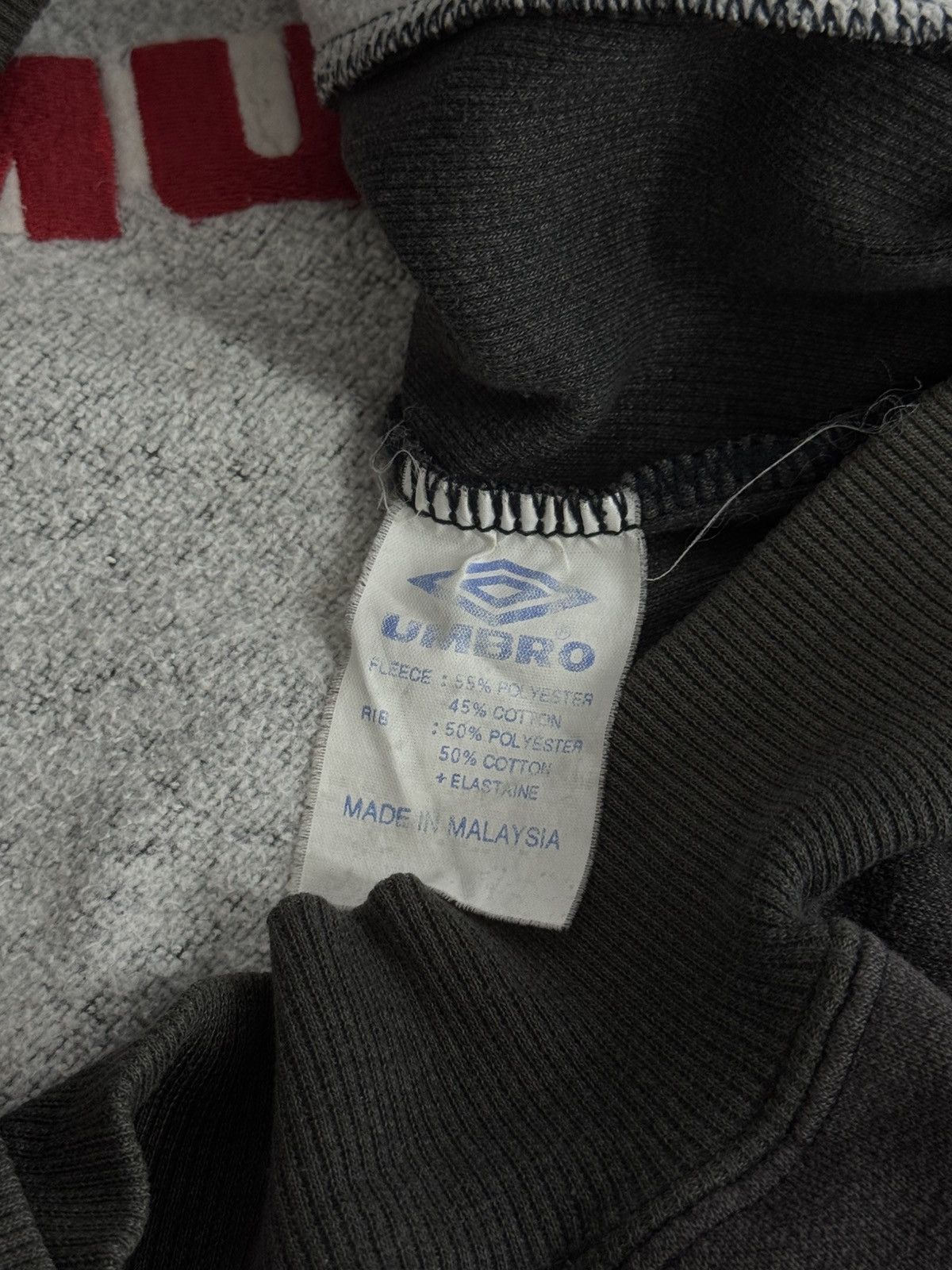 Umbro Vintage 90s Umbro Manchester United Sharp Sweatshirt Size US M / EU 48-50 / 2 - 22 Thumbnail
