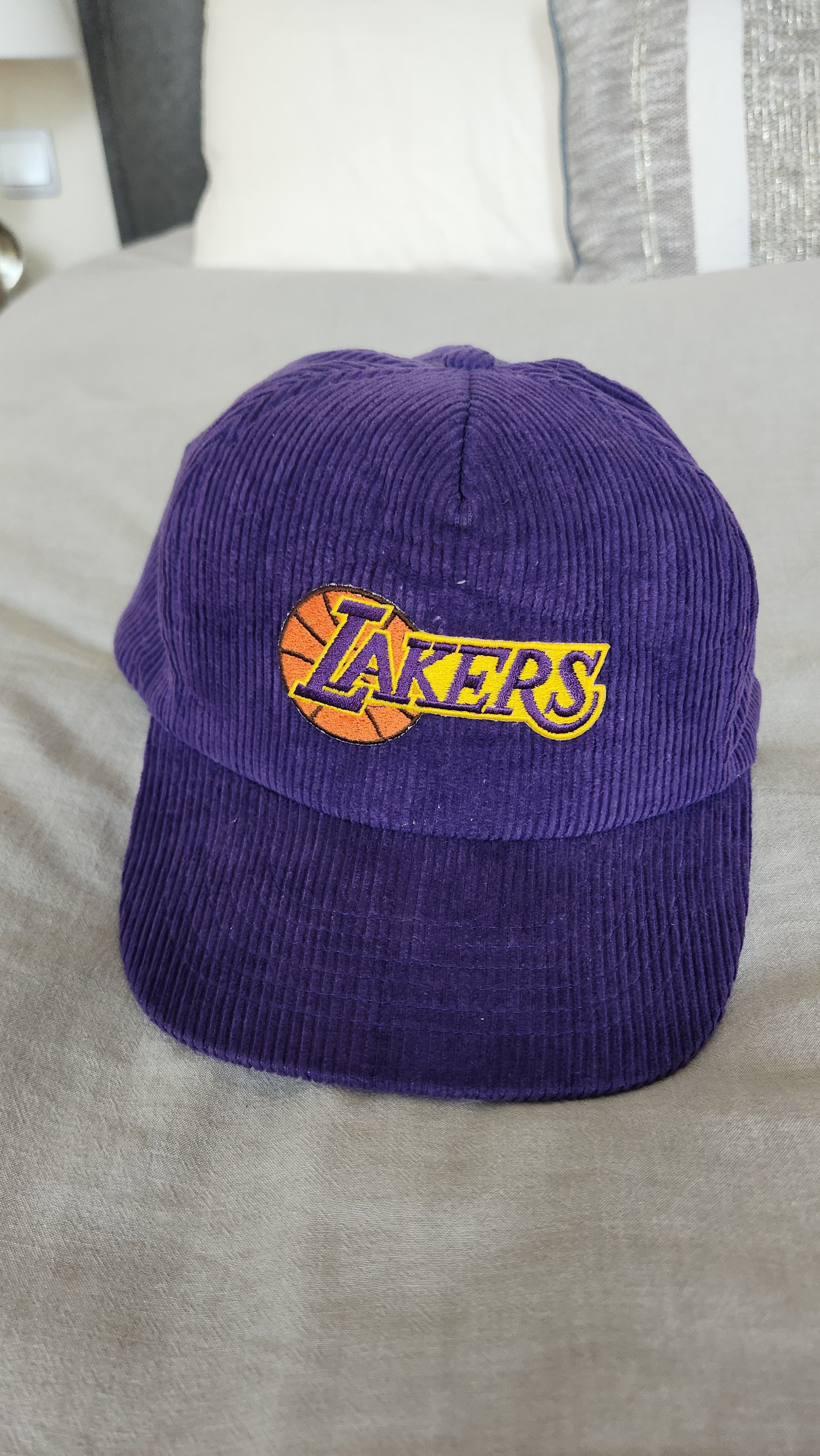 Vintage Vintage 80s Lakers cap corduroy Size ONE SIZE - 3 Thumbnail