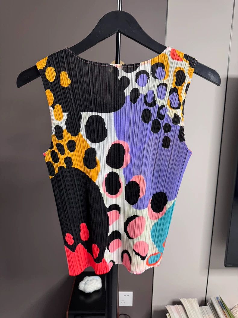 Issey Miyake Issey Miyake Color ink-wash sleeveless top Size L / US 10 / IT 46 - 2 Thumbnail
